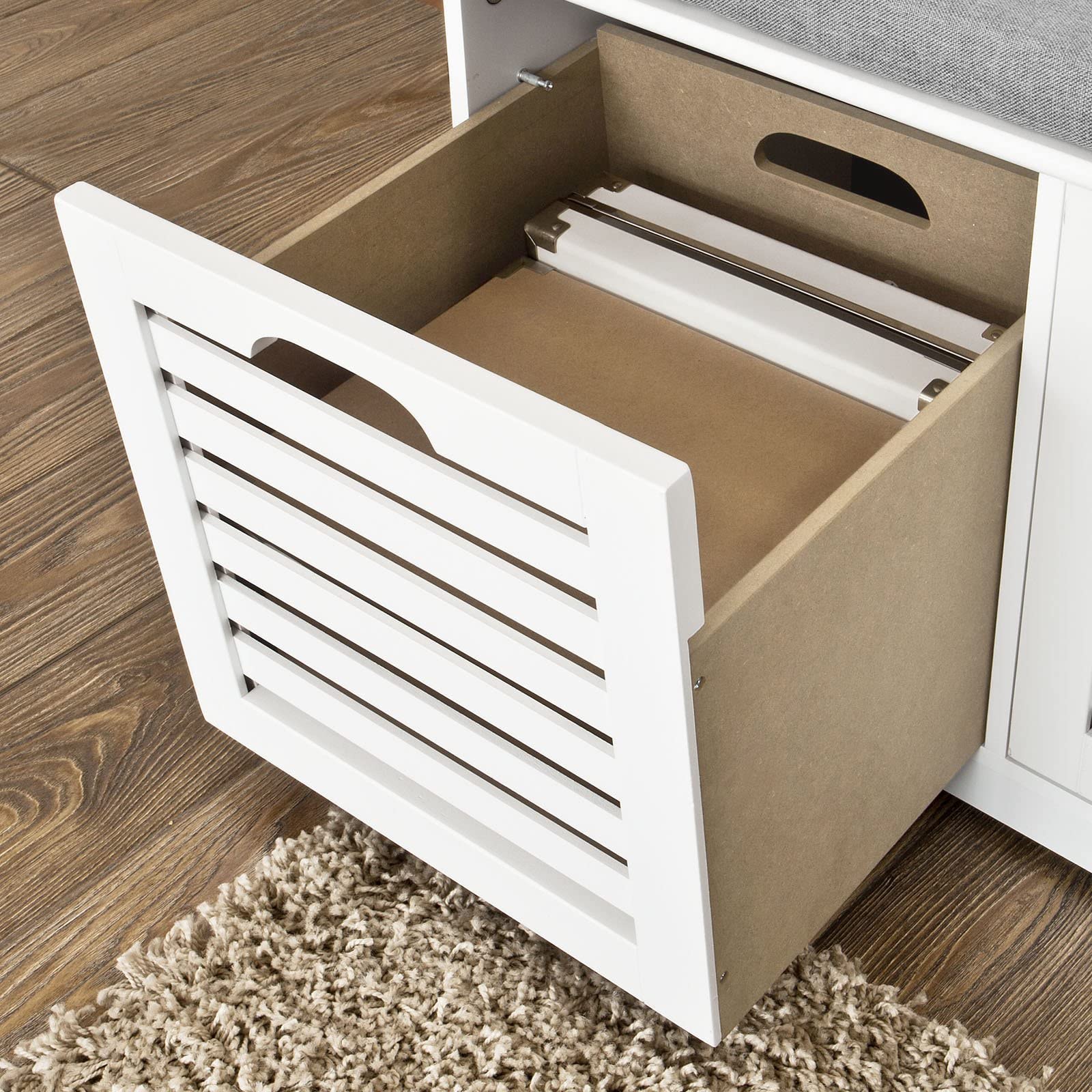 SoBuy Schuhbank Sitzbank mit Stauraum – Schuhregal mit 3 Körben, Sitztruhe mit Sitzkissen – Flurbank Kommode für Eingangsbereich – Belastbar bis 120kg, 105x43x35cm – FSR23-W