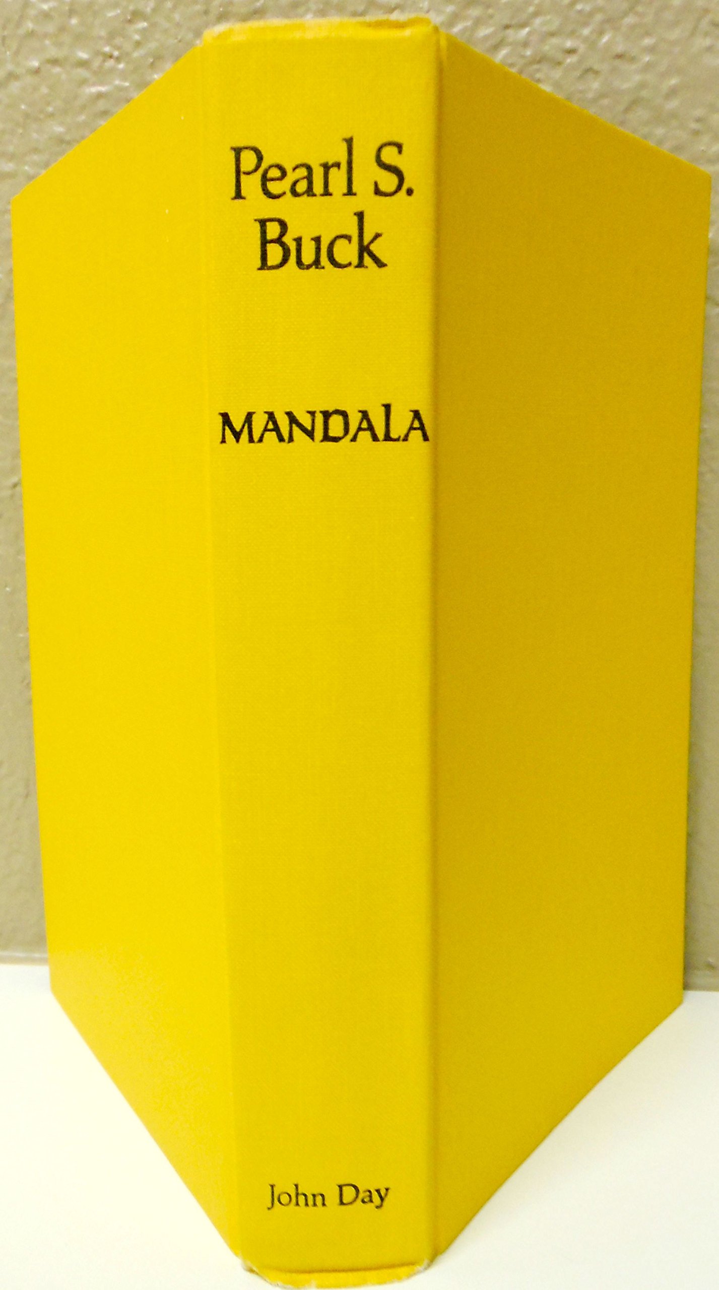 MANDALA : A NOVEL OF INDIA