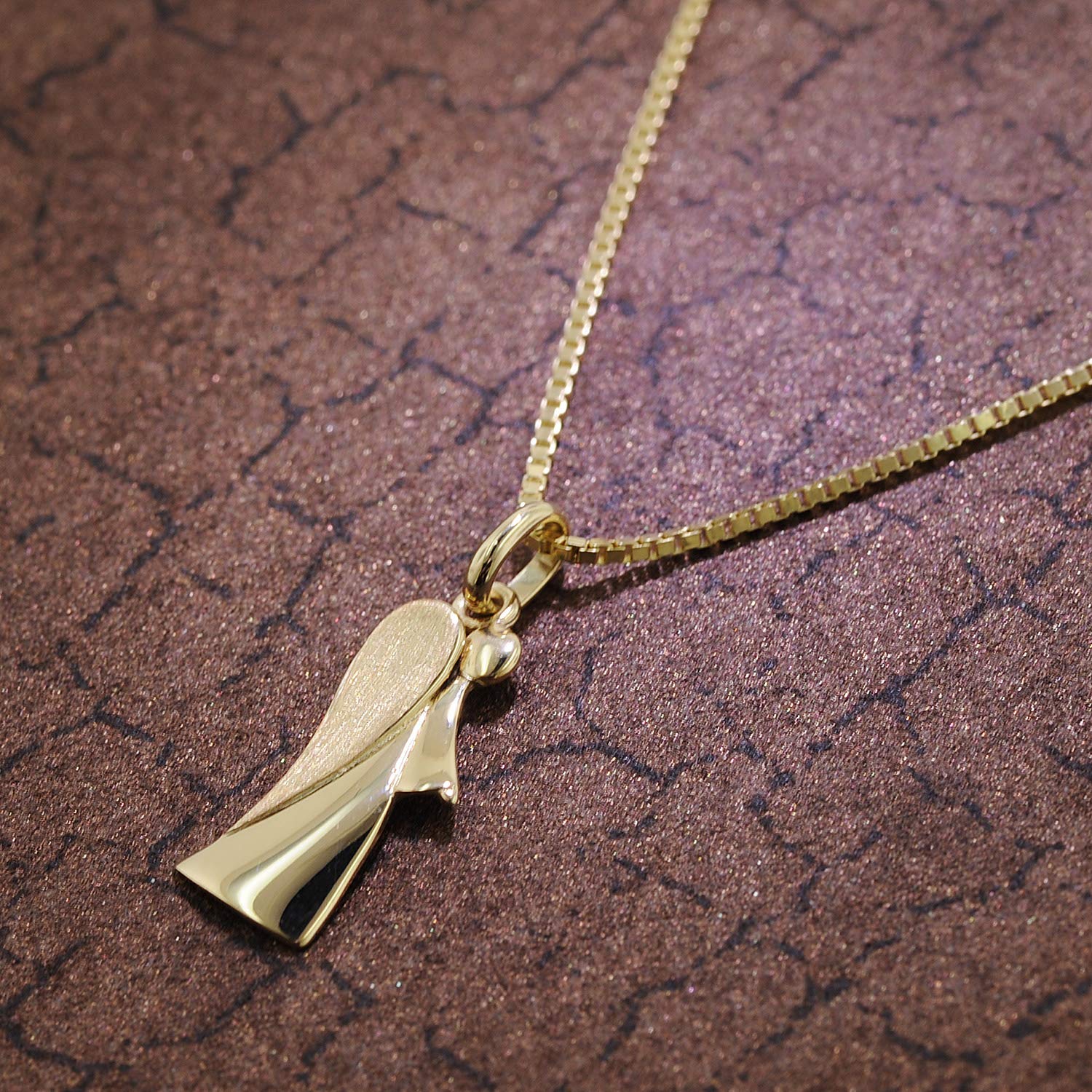 trendor Engel-Anhänger Gold 333 (8 Karat) mit vergoldeter Kette 39630