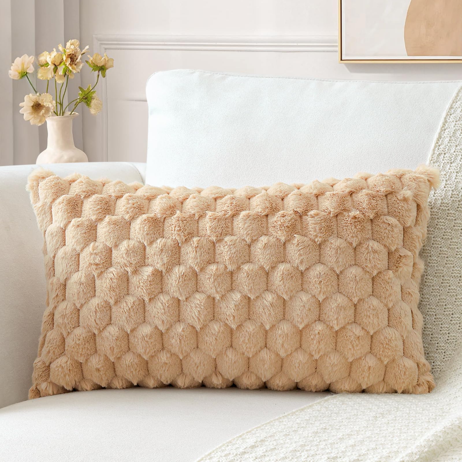 Sungeek Light Brown Fluffy Faux Fur Cushion Covers 40x60 cm, Soft Cozy Plush Velvet Decorative Throw Pillow Covers 16x24 Inch Lumbar Pillowcases for Sofa Couch Bed Living Room โ image 1