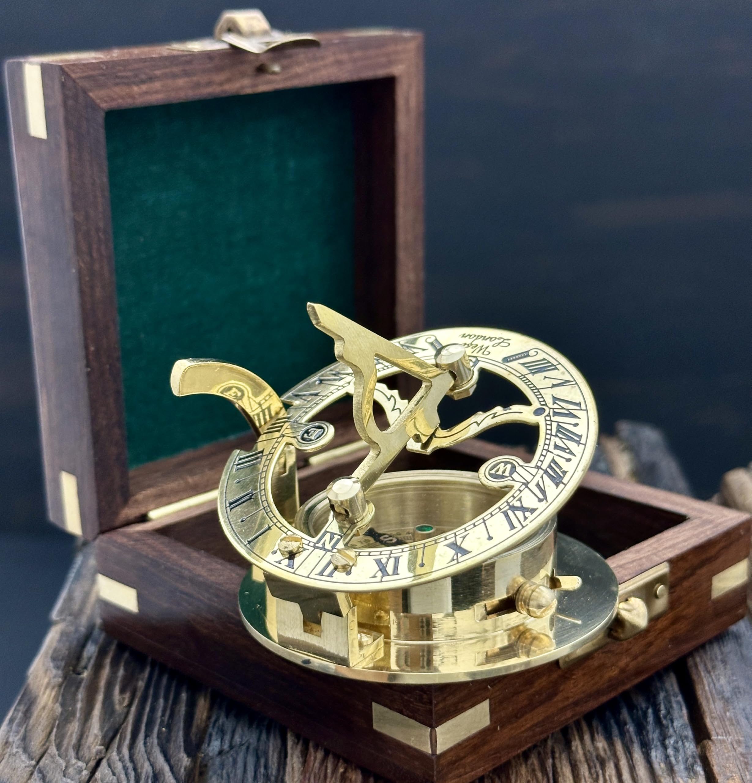 West London Brass Sundial Compass - Pocket Sun dial - Steampunk Retro - Gift for Men - Handmade Sundial Clock with Hardwood Box
