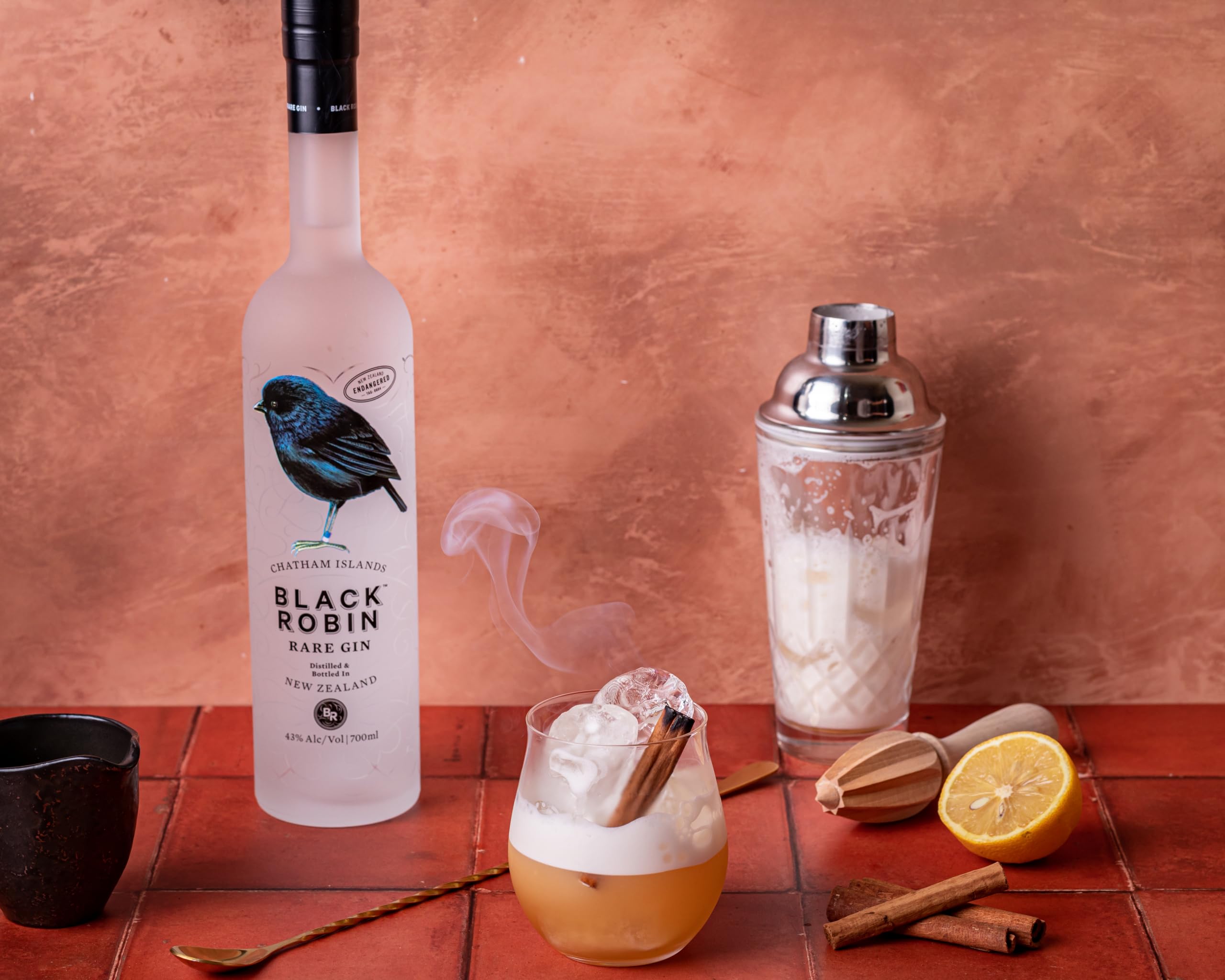 Black Robin Gin And Blue Duck Vodka - View #9