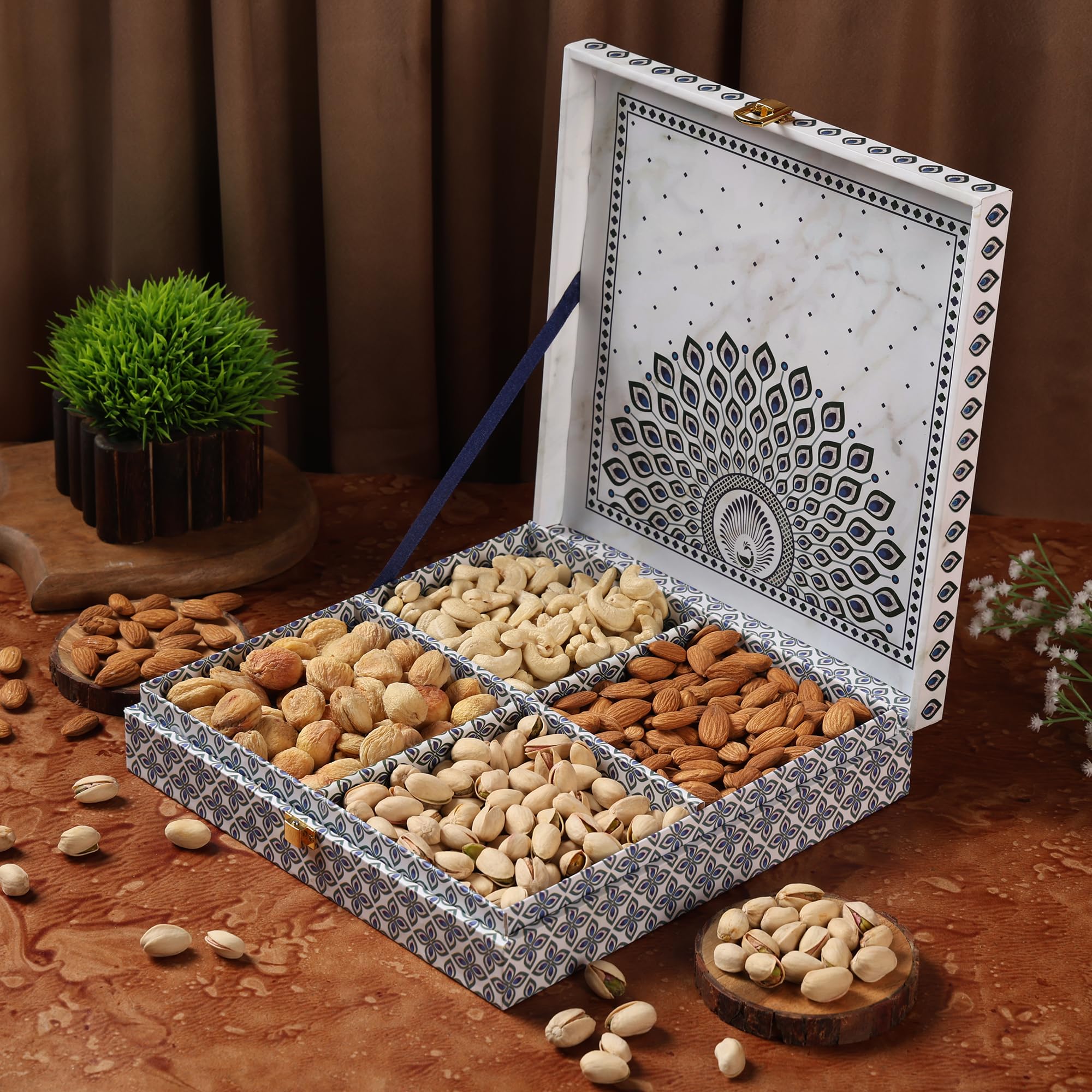 Riwaz Luxury Mor Pnakh Giftbox,filled Almonds, Cashew, Pistachio & Khumani| 4 Column designer Box|100% Natural & healthy |A Thoughtful Present for Corporates, Wedding & Festival Gifting