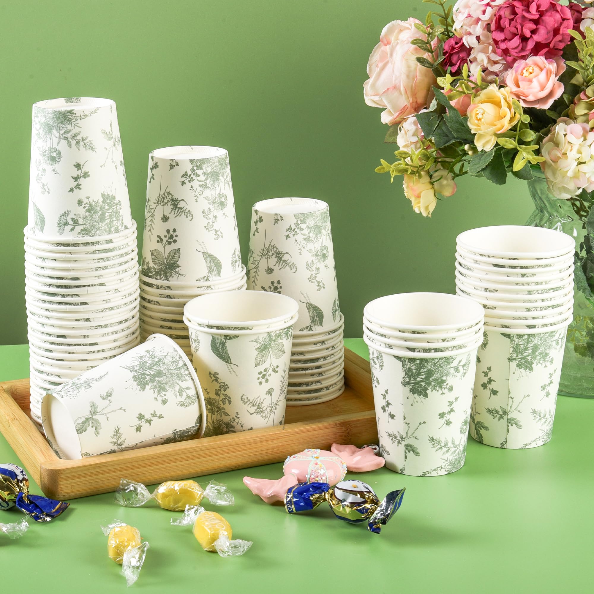 100 vasos de papel florales de color blanco salvia y flores verdes para fiestas, vasos desechables de 9 onzas para bebidas frías y calientes, suministros de fiesta de cumpleaños, baby shower