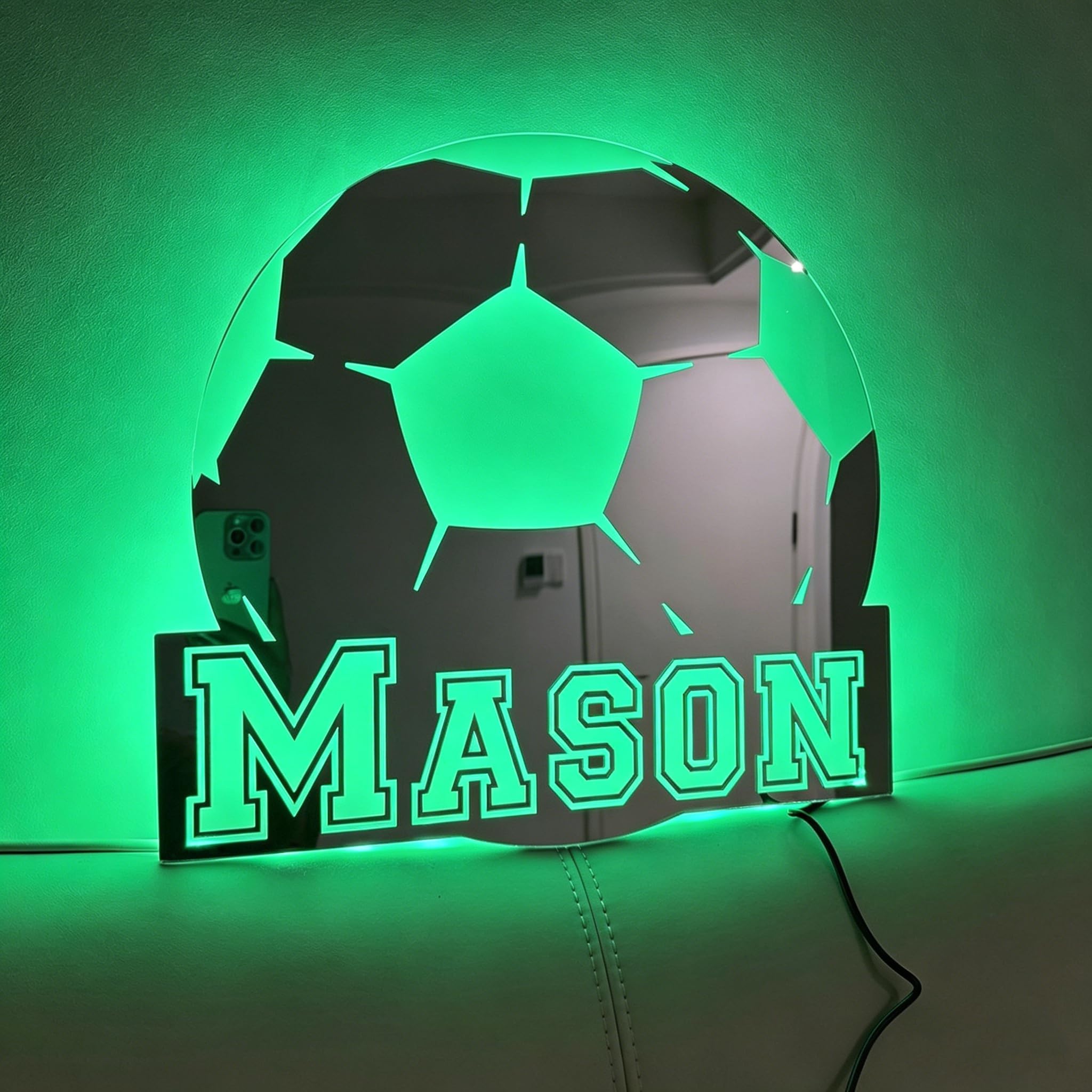 Individuell gestaltbare Fußball-Neonreklame Personalisierter LED Spiegel mit Namen ideal für Jungenzimmer, Bar, Männerhöhle Dimmbares Neonlicht das perfekte Geburtstagsgeschenk für Kinder und Freunde