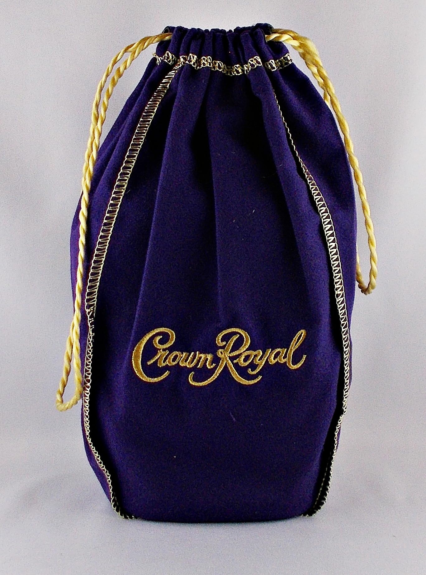 Crown Royal Canadian Whisky + 8 Edelschokoladen 8 Sorten Genießer Set Männergeschenke Whisky mit Schokolade genießen Geschenk idee