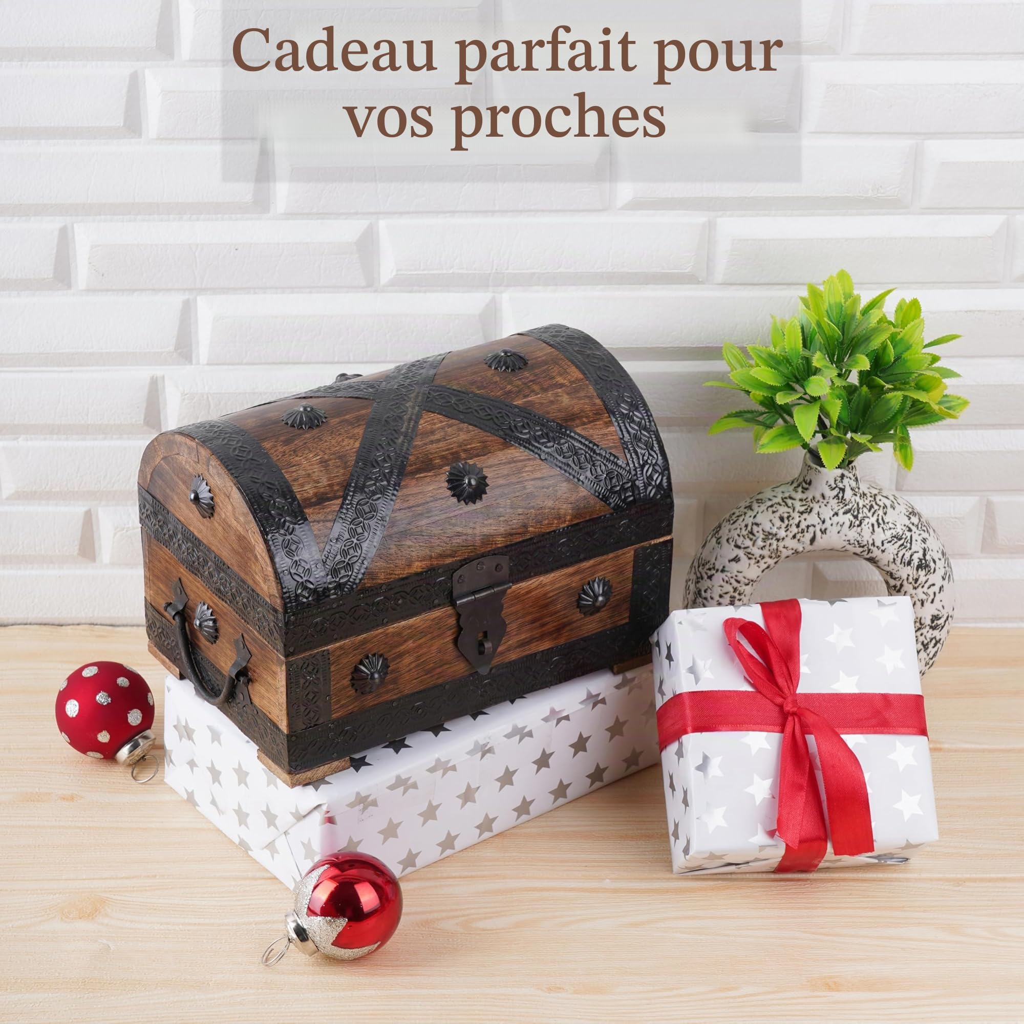 Ajuny Coffre à Bijoux Pirate en Bois de Manguier avec Serrure et Clé, Coffret au Trésor Vintage Fait Main Coquillages, Boîte de Rangement Bijoux Souvenirs Bibelots, 9 x 6 Pouces