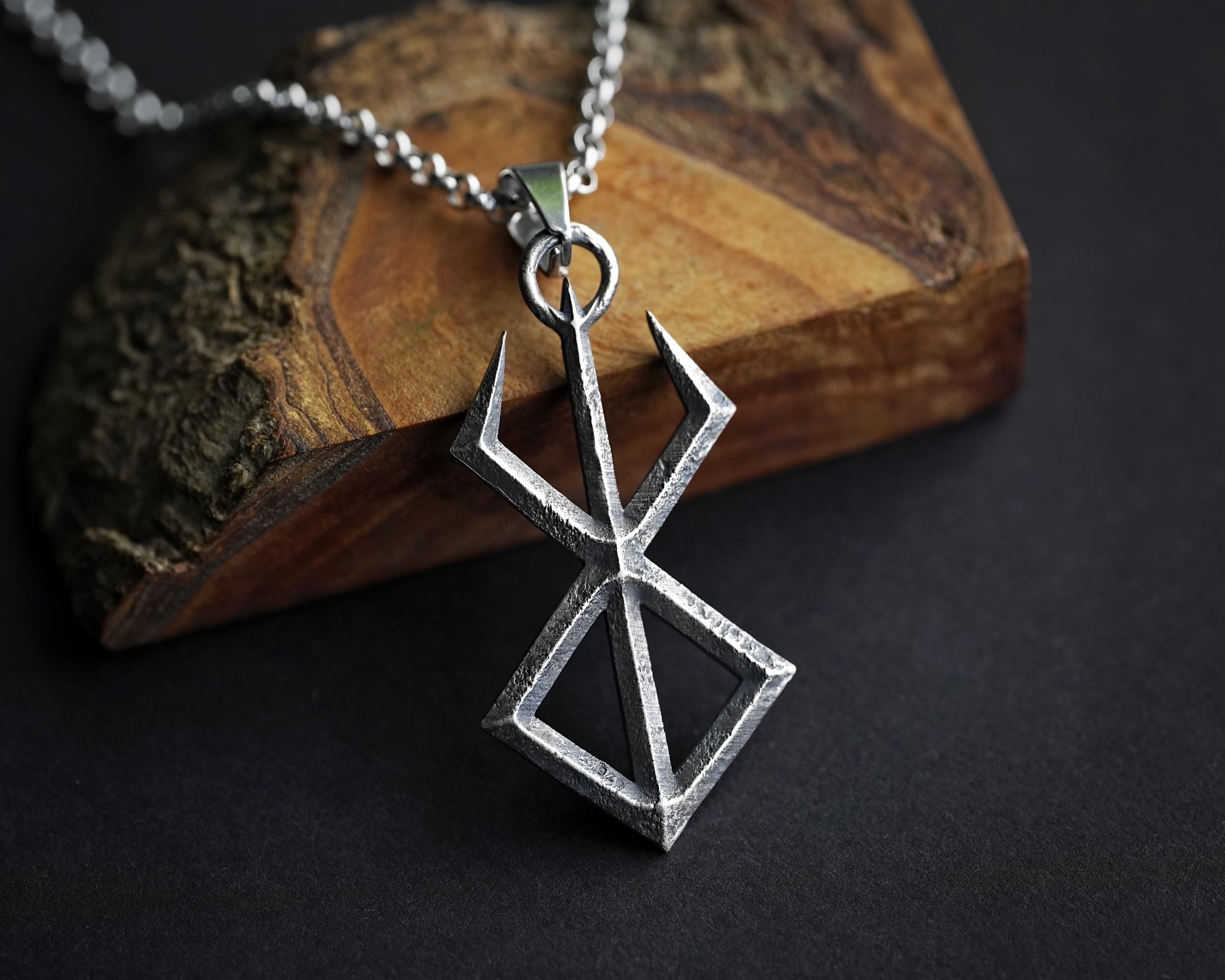 Baldur Jewelry Sonnenfinsternis-Runenkette aus Sterling Silber | Massiver 32-mm-Anhänger, in Europa handgefertigt, mit 56 cm langer Edelstahlkette für Dark Fantasy und Cosplay.