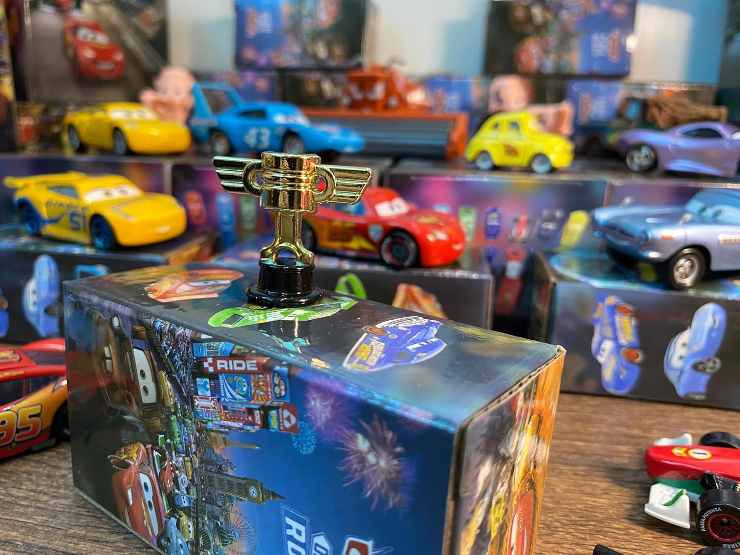 Die-Casting Racers Toy Cars, Safety Alloy Material for Childs, Beauty Color Box Packaging for Your Son Birthday or Christmas Gifts, Inspired by Favorite Characters, Gift for 3+ Years Old (Piston Cup)