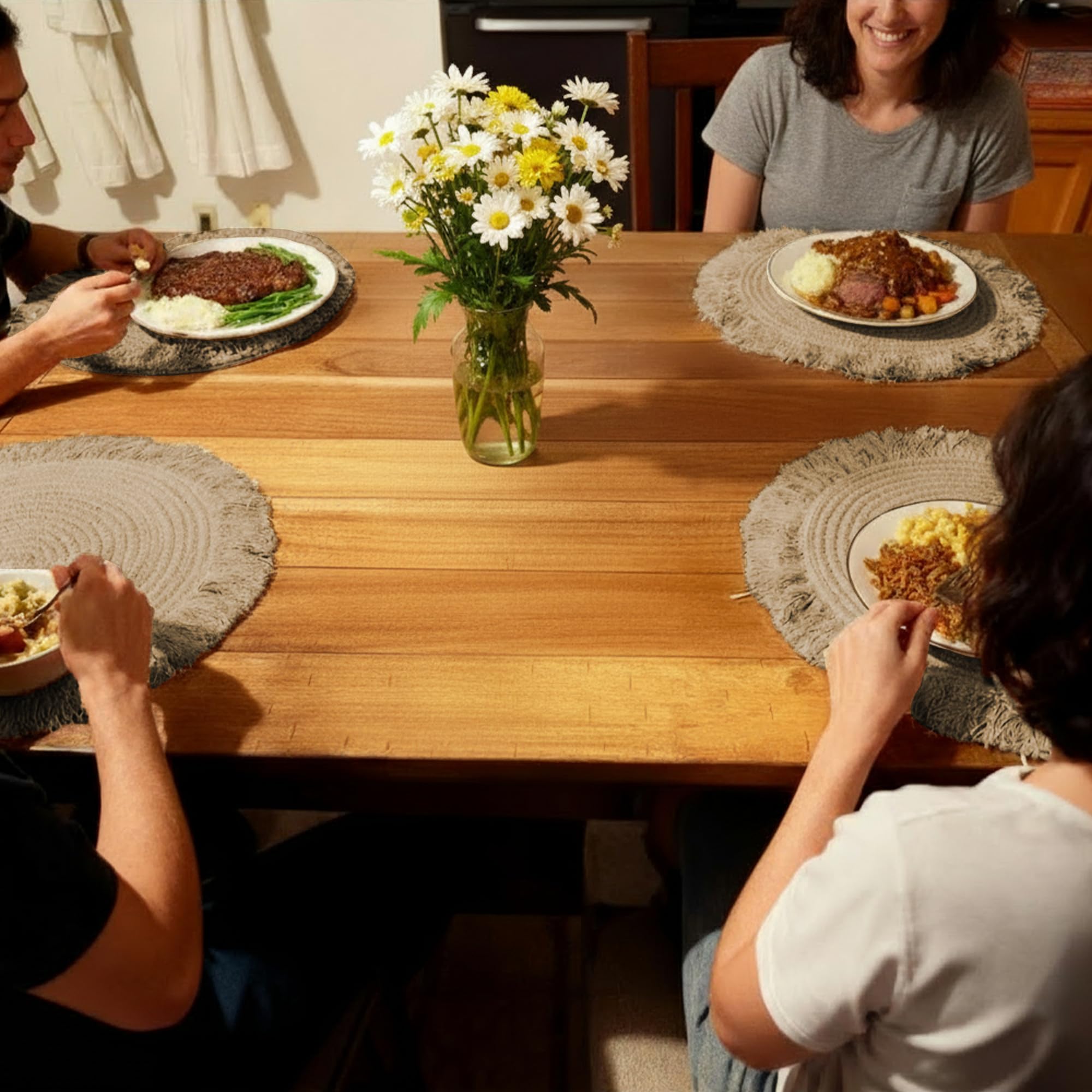 The Fine Living Co. Manteles individuales trenzados con 4 posavasos gratis, tapete de cocina lavable, decoración de cocina, manteles individuales redondos reversibles para decoración del hogar y mesa