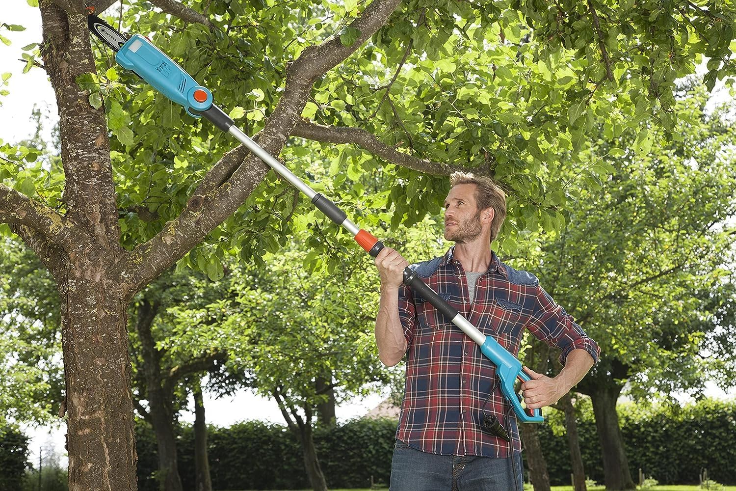 Forbice da Potatura a Batteria, Motosega 6" con Pompa Olio + Asta Telescopica 128–248cm, Kit 3 in 1 con Doppia Batteria, Cesoie Elettriche per Giardino, Occhiali e Guanti Inclusi