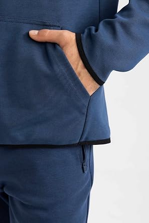 DeFacto Men's Sweatshirt