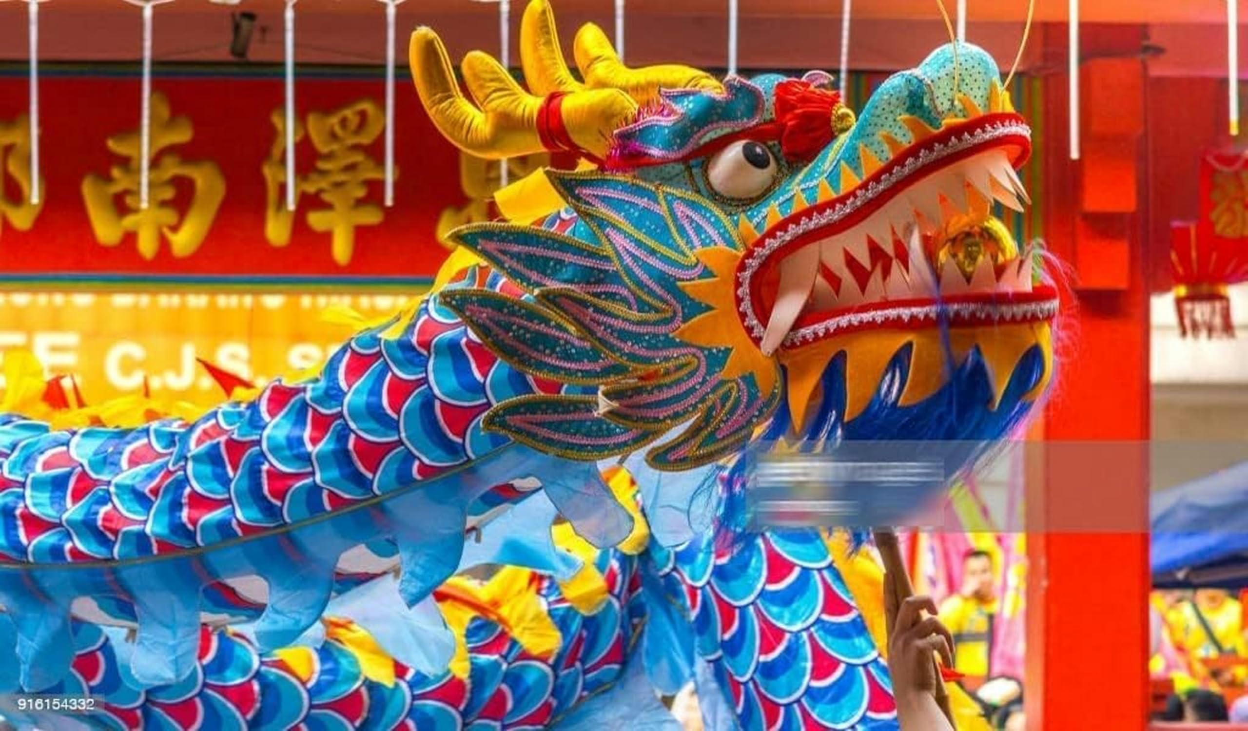 Danza cinese del drago di seta di 10 metri for 8 persone, spettacolo di parata all'aperto