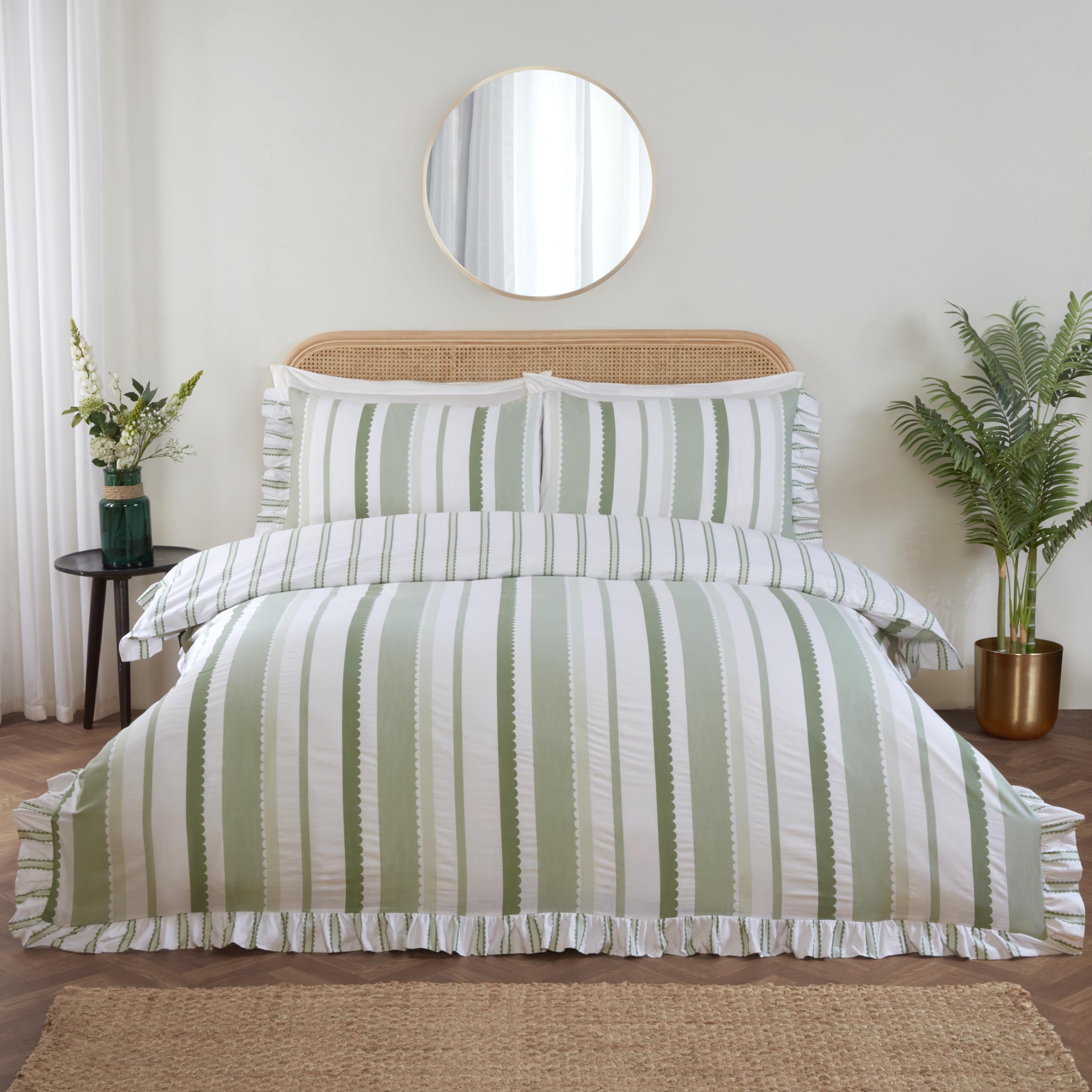 Rapport Home Frilled Bedding Set - Maya Striped Reversible Duvet Cover Set - Green King Size Quilt Cover