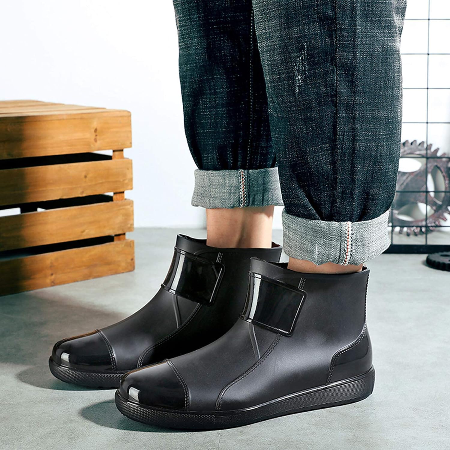 [KAMPCO] 男性用アンクルワークブーツ防水、耐久性のあるレインブーツフラットヒール、滑り止めソール、ブラック