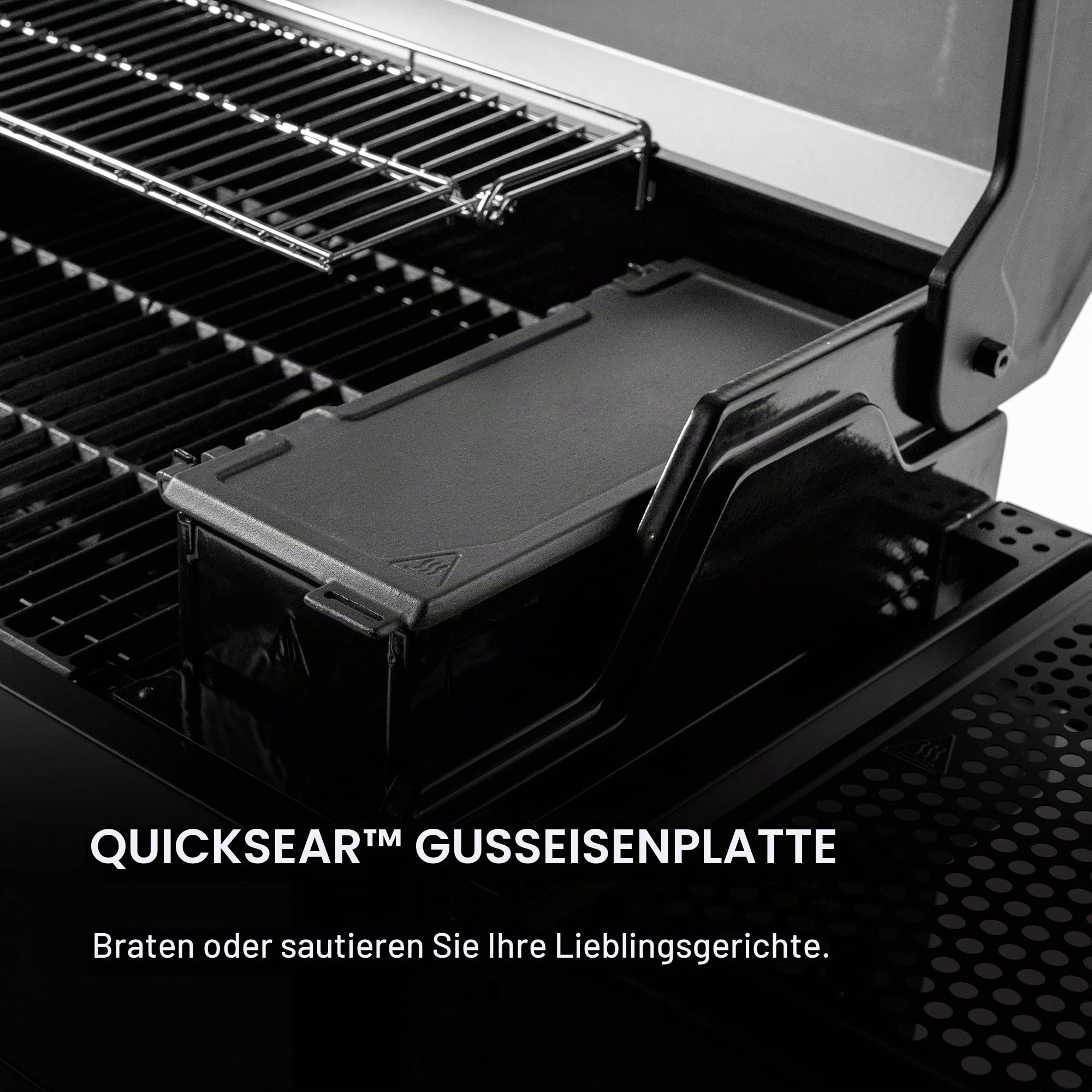Meisterbuilt AutoIgnite 545 Digitaler Holzkohlegrill und Räucherofen mit digitaler Steuerung, App-Konnektivität, Anbratplatte, Mini-Trichter und 545 Koch-Quadratzoll in Schwarz, Modell MB20042724
