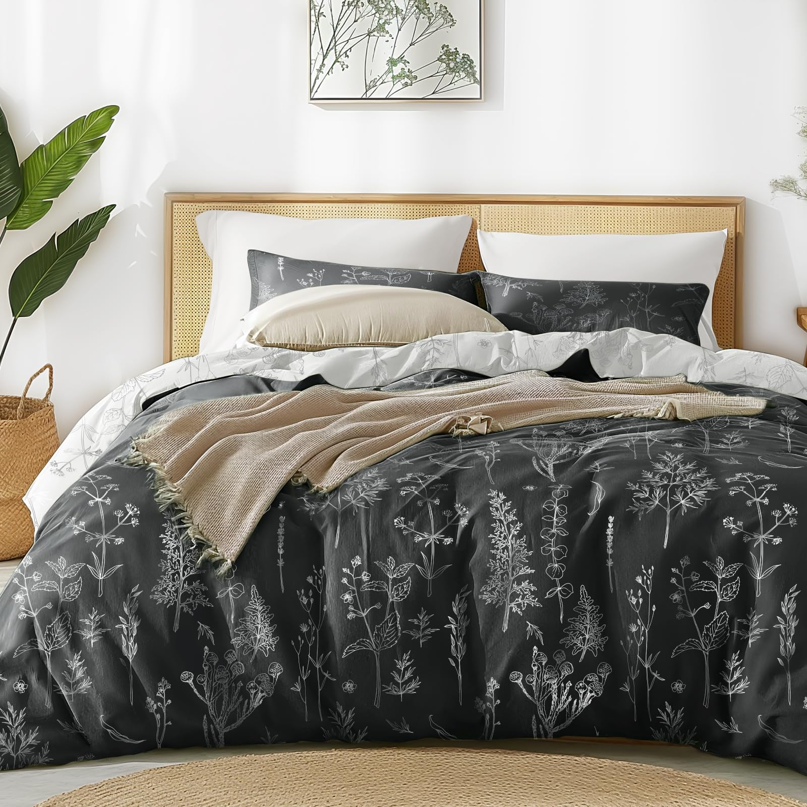 Love's cabin King Size Comforter Set Black - King Comforter Set, 3 Pieces Cute Floral Bedding Sets for All Seasons,1 Soft Reversible Botanical Flowers Comforter and 2 Pillow Shams