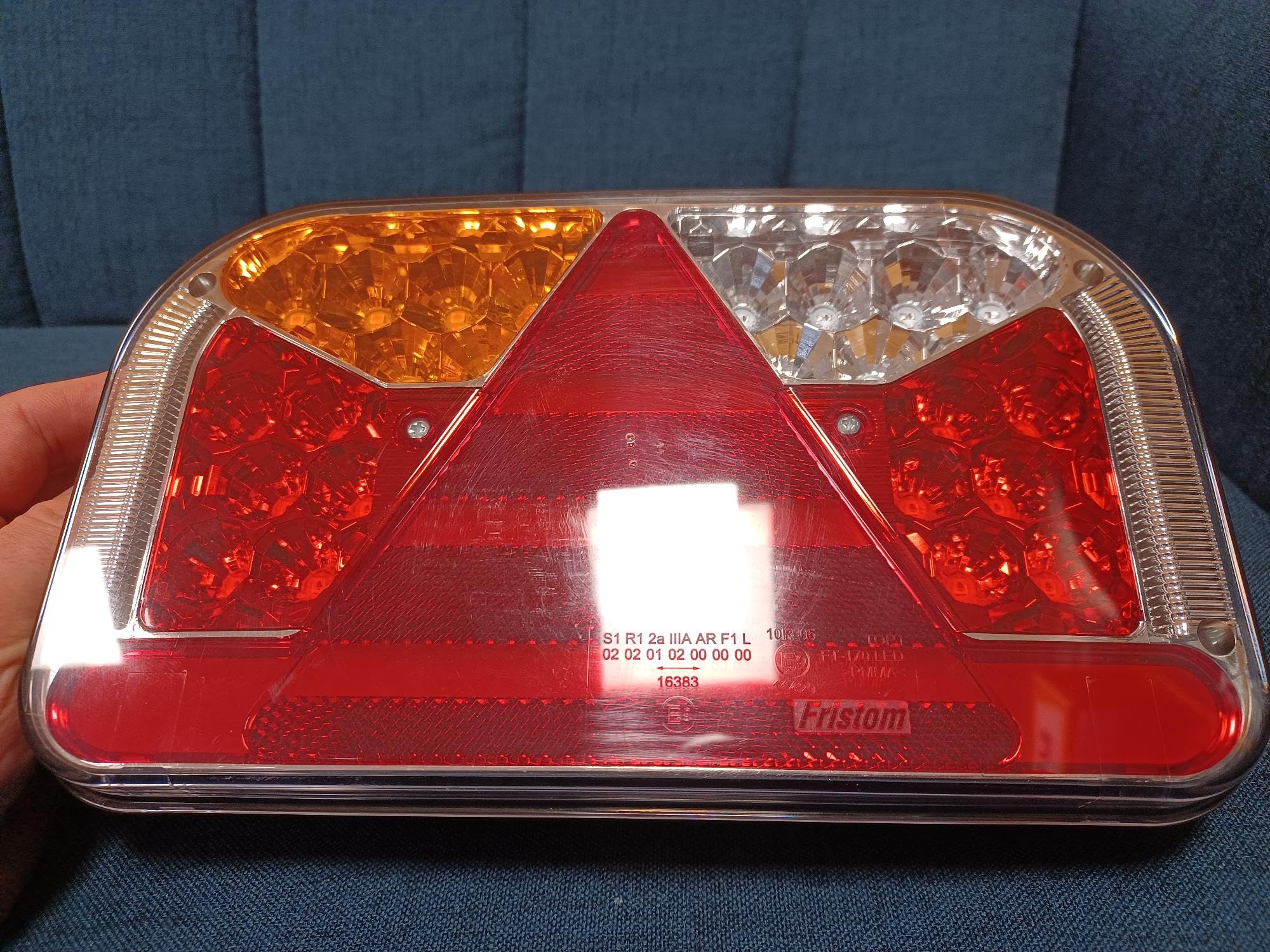 FRISTOM Piloto Trasero Derecho FT-270 LED 6 Funciones para Remolque Luz de Posición Freno Marcha Atrás Intermitente Reflector 12V 5 PIN 200x130x50mm