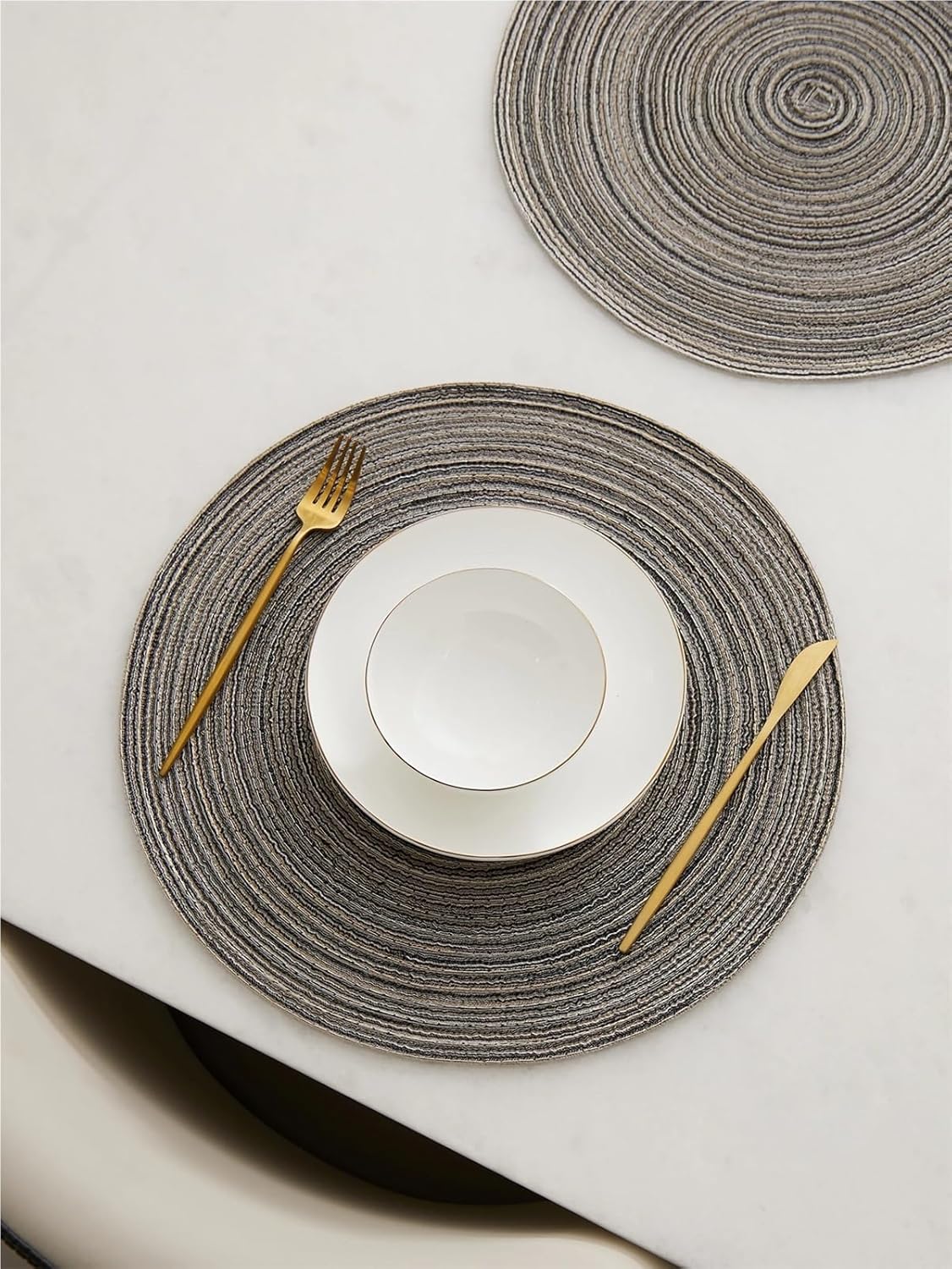 1pcs Round Heat Resistant Circle Farmhouse Boho Cloth Rustic Woven Placemats for Dining Table Table Mats(Brown)