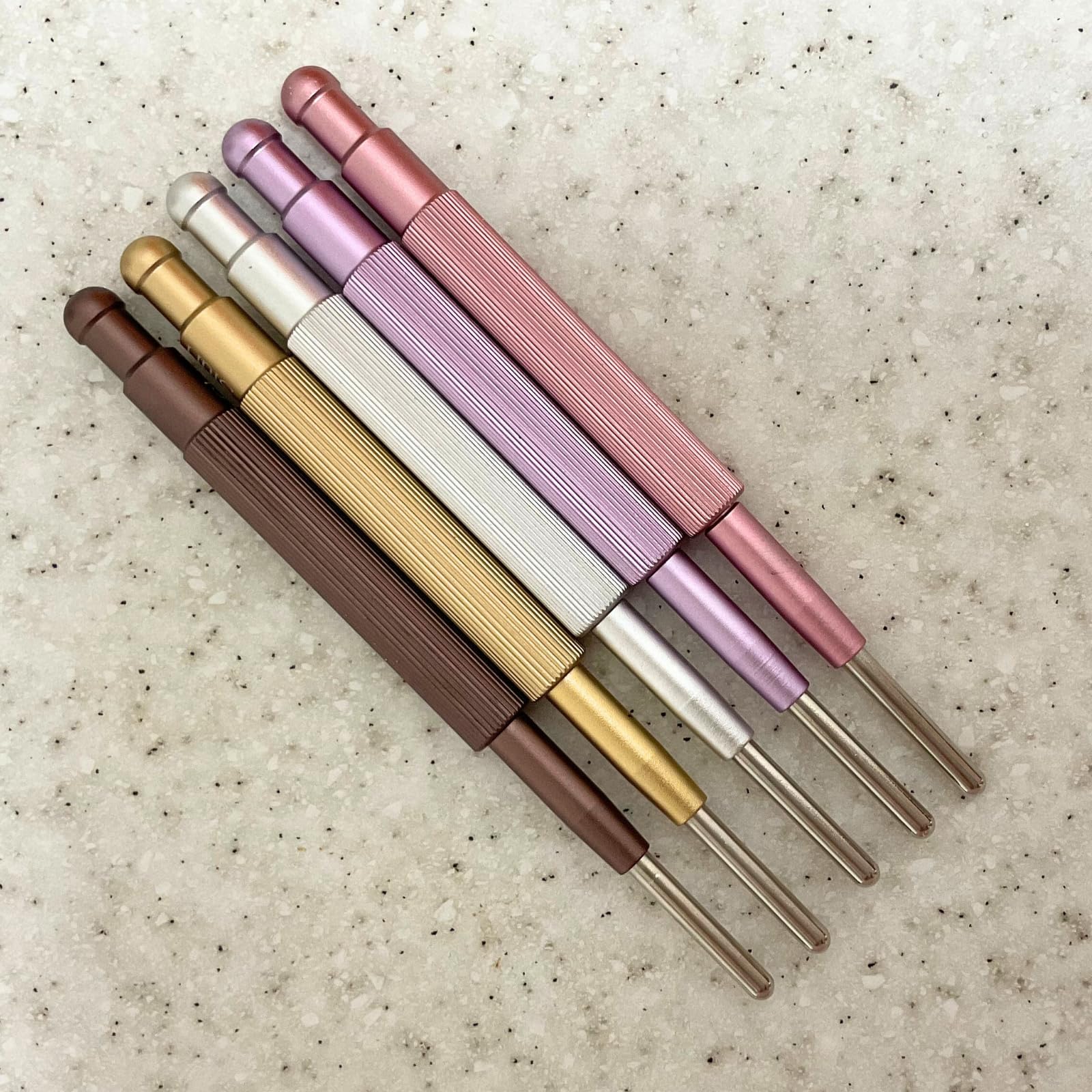 Amazon | 【リニューアル版／音・バネ改良】芯からほぐれるフェイス