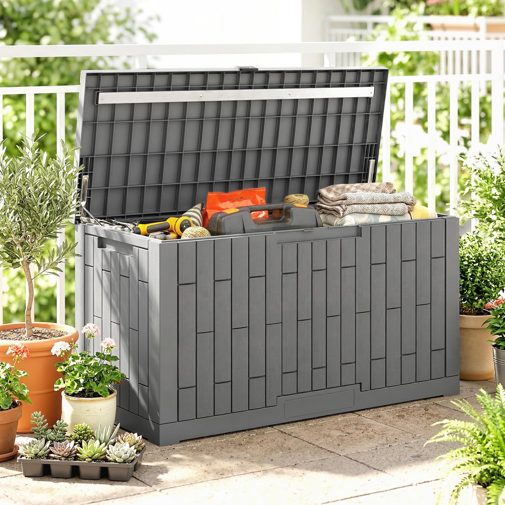 Outsunny Coffre de Rangement Extérieur 379 L Verrouillable avec Vérin à Gaz, Boîte de Jardin en Aspect Bois Résistant aux UV, pour Outils Accessoires, 122,5x56x62cm, Gris