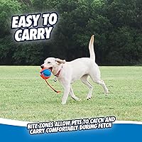 Vista 5 de Chuckit! Juguete de cuerda para perros - Bola en cuerda para buscar y tirar para perros - Construcción duradera de goma EVA - Diámetro de 5.5
