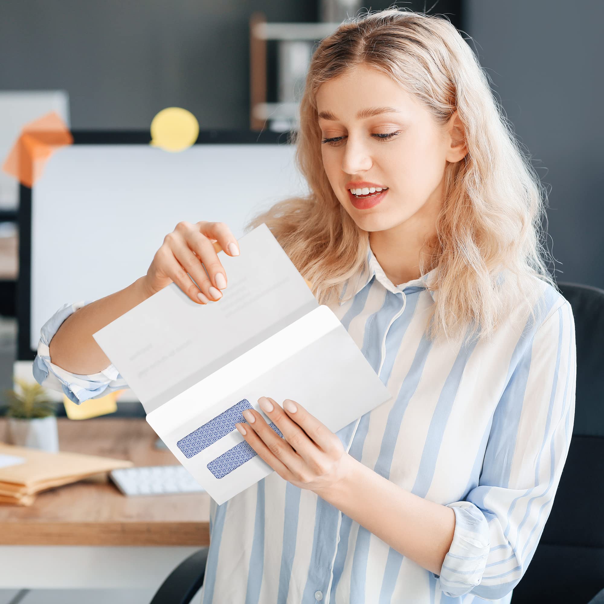 700 Pack #8 Double Window Envelopes Self-Seal - No. 8 Security Envelopes - for Business Checks and QuickBooks Checks - Size 3 5/8 x 8 11/16 Inches - White - 24LB - Not for Invoices