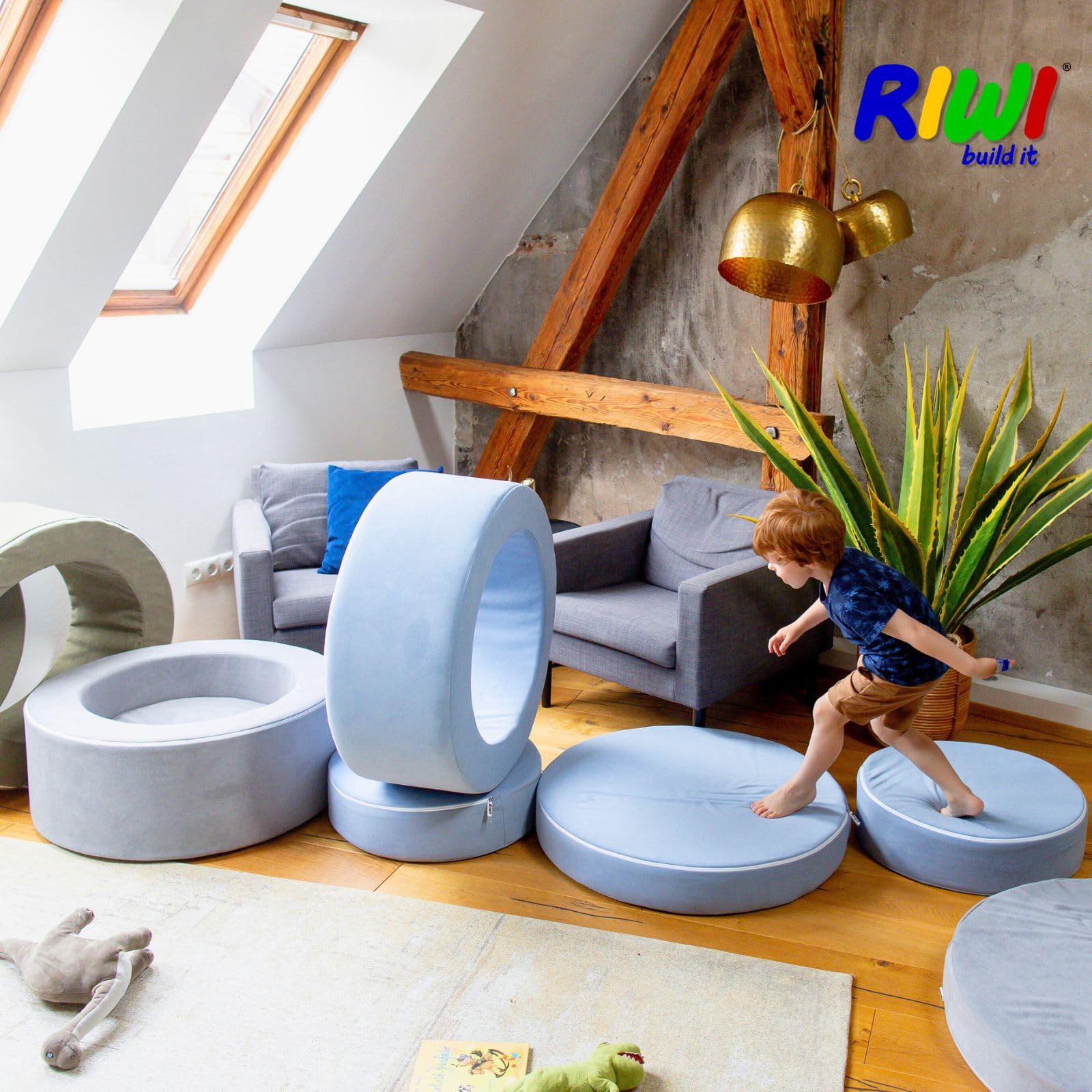 RIWI® Loop – Hellblau Premium (RCC202-27) | modularer Spielhocker für Kinder | 3-in-1 Sitzmöbel, Spielgerät & Bauobjekt | weich, sicher & waschbar