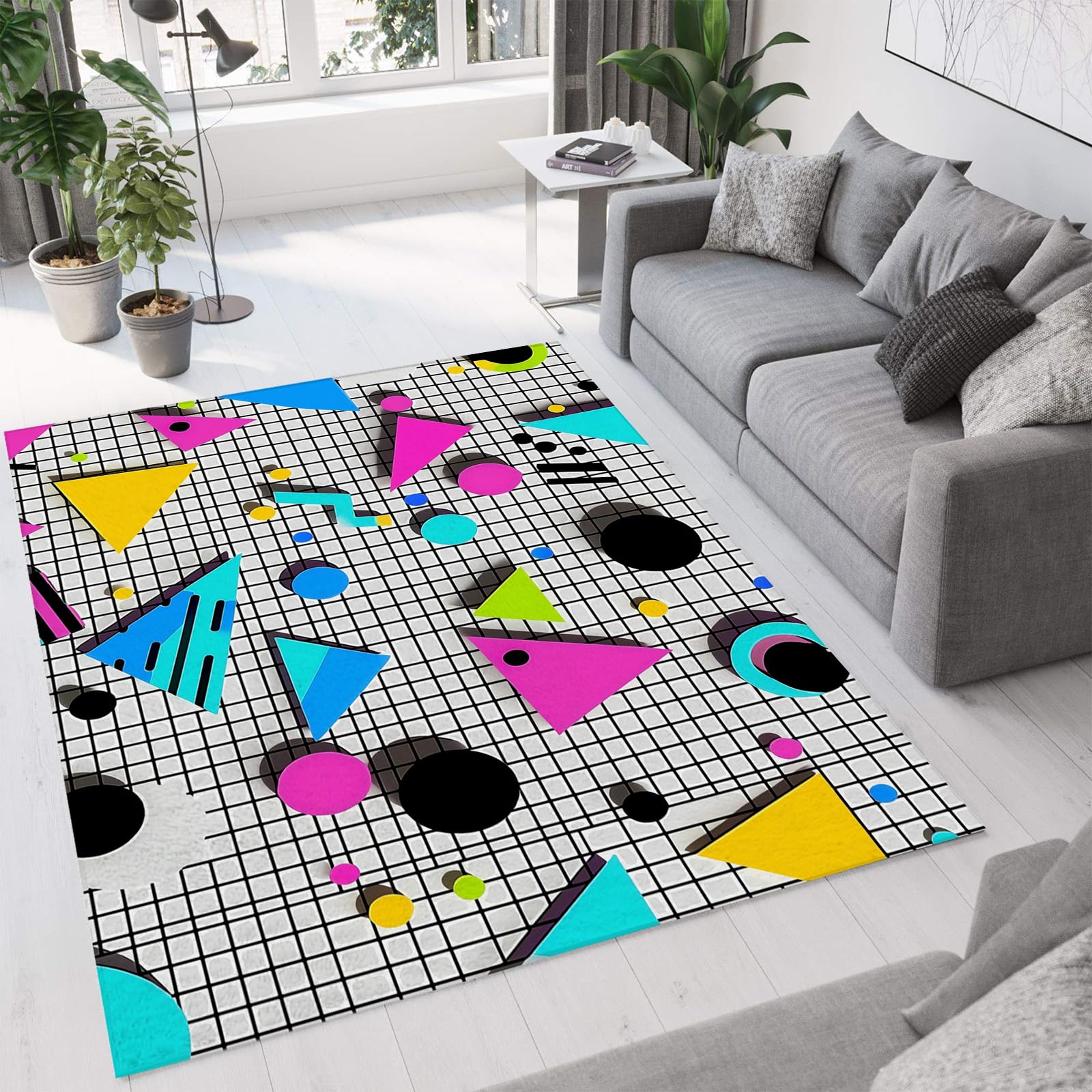 Tapis géométrique années 90 pour créer une ambiance chaleureuse dans la chambre