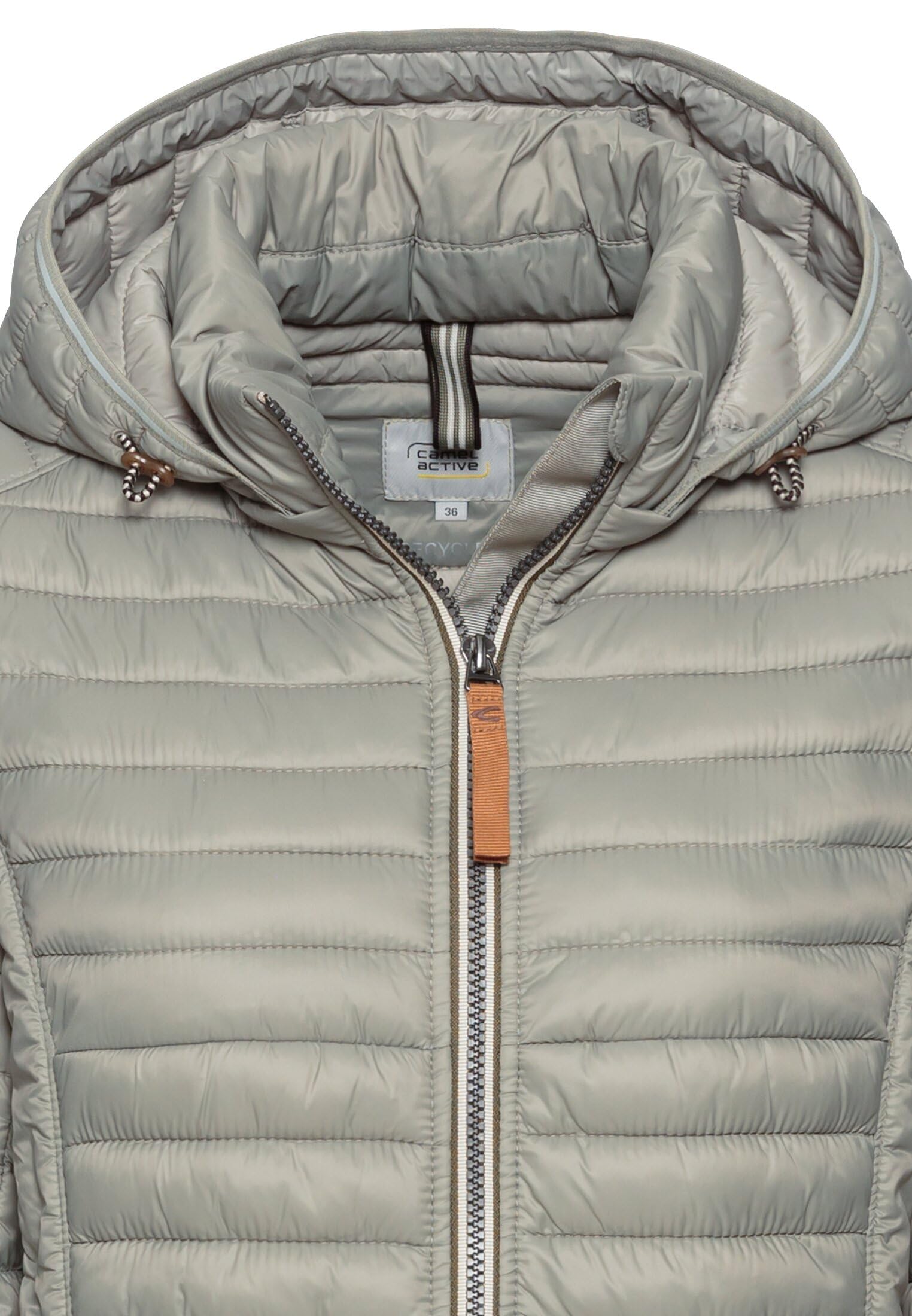 camel active Damen Leichte Steppjacke mit Kapuze | Winddichte und wasserabweisende Übergangsjacke mit 2-Wege-Reißverschluss und abnehmbarer Kapuze