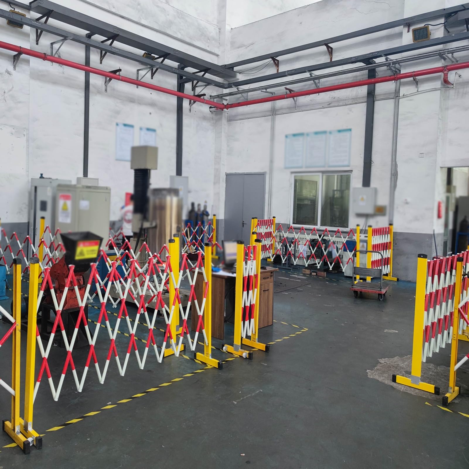 Barrera de tráfico industrial expandible, valla retráctil, puerta de tijera plegable portátil, color rojo y blanco, 3.9 pies x 23 pies, ideal para seguridad y control de acceso