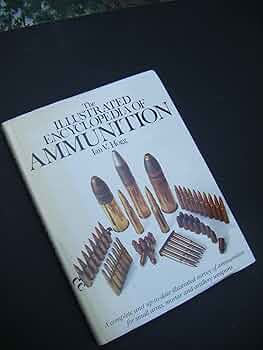 【中古】The Illustrated Encyclopedia of Ammunition [弾薬図鑑]／Ian V. Hogg／Chartwell Books Inc.,U.S. 81Y2BTxUpOL._UF350,350_QL50_.jpg