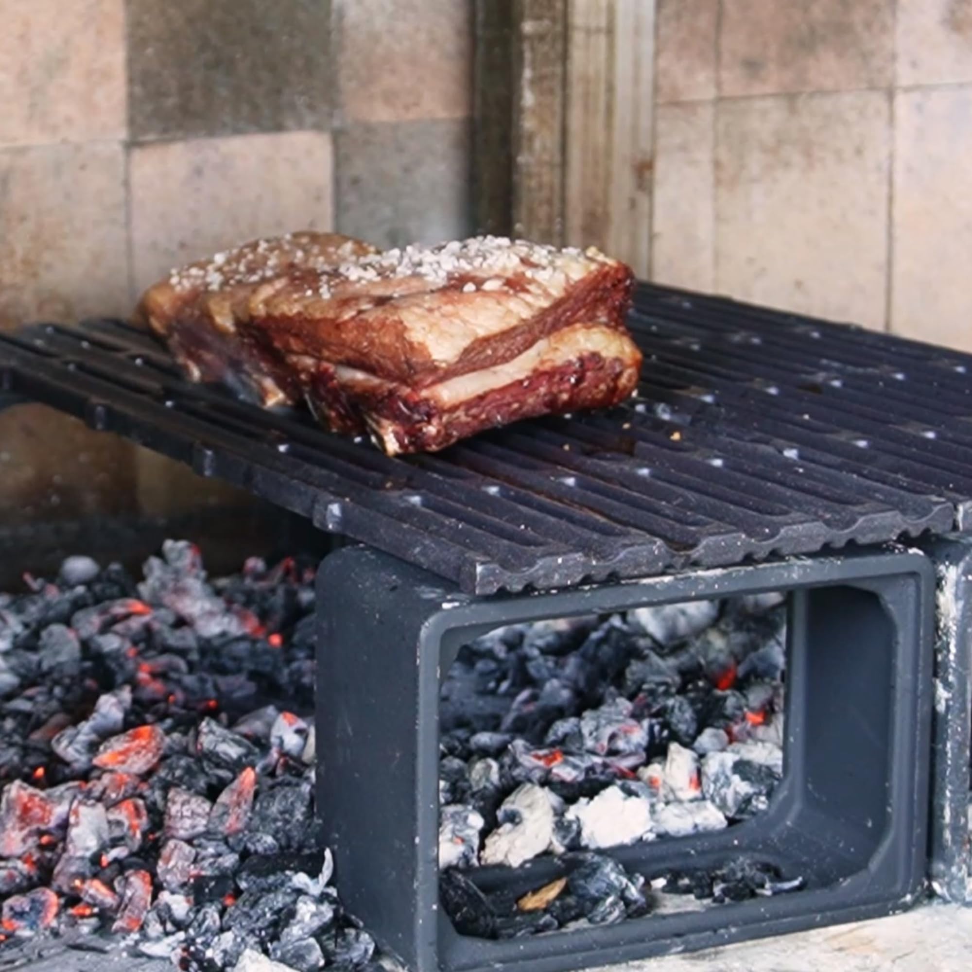 Griglia in Ghisa 48x17cm + Coppia supporti BBQ Blocks | Cottura uniforme e professionale | Reversibile | Doppia smaltatura Black di LUNAWAY | Sistema modulare per barbecue lineari