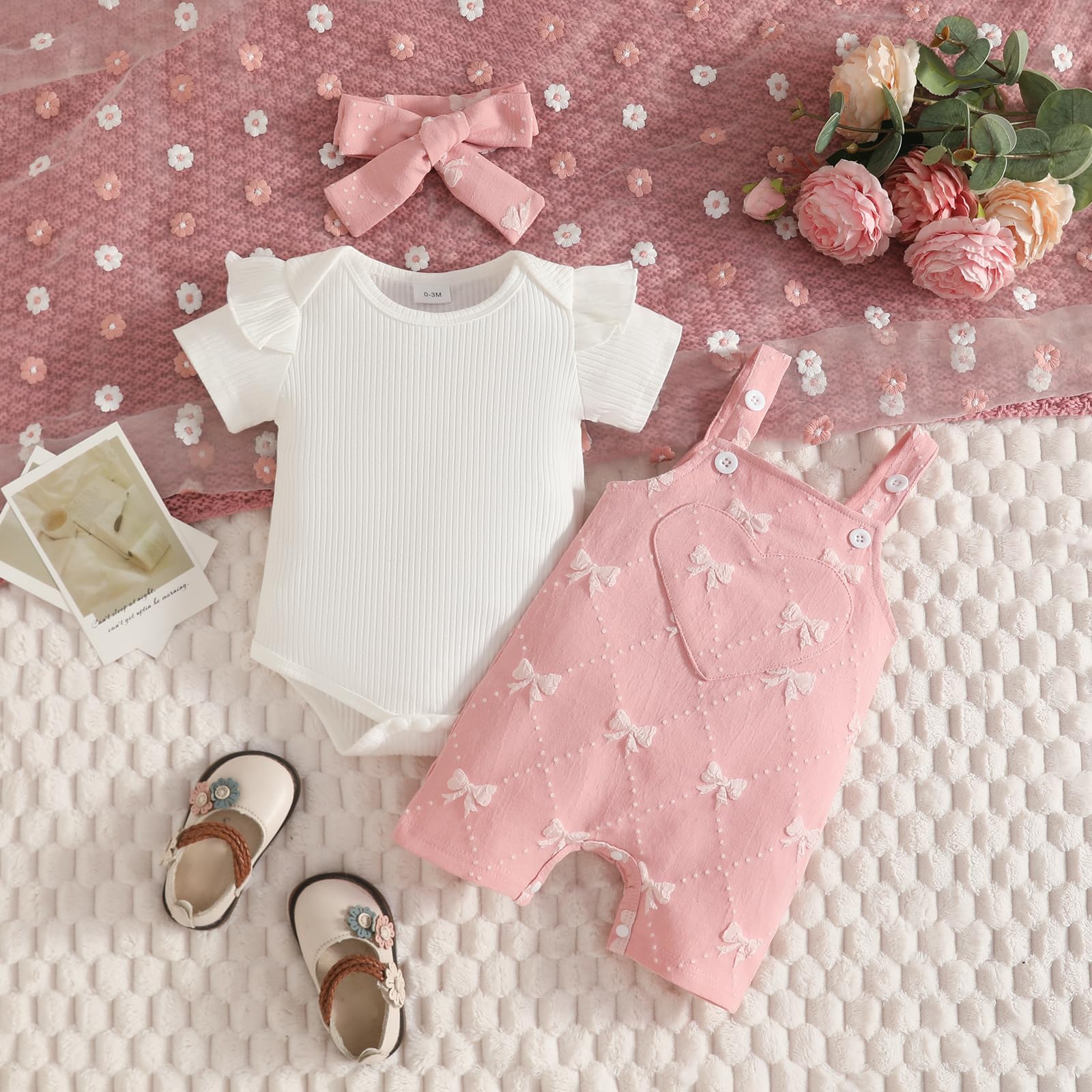 Completo Estivo per Bambina Top a Coste Pantaloncini con Bretelle e Stampa Floreale con Fascia Capelli
