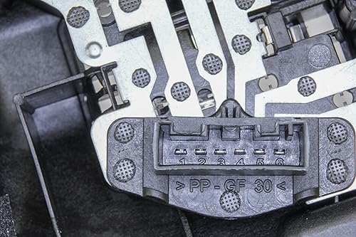 Miniatura 4 de URO Parts 63217165956 Soporte para bombilla trasera, derecha