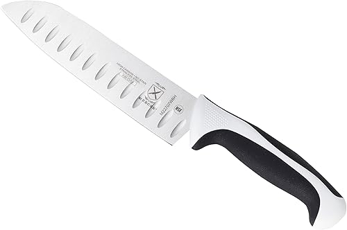 Vista 42 de Mercer Culinary Millennia Colors - Cuchillo Santoku, borde Granton de 7 pulgadas, color rojo