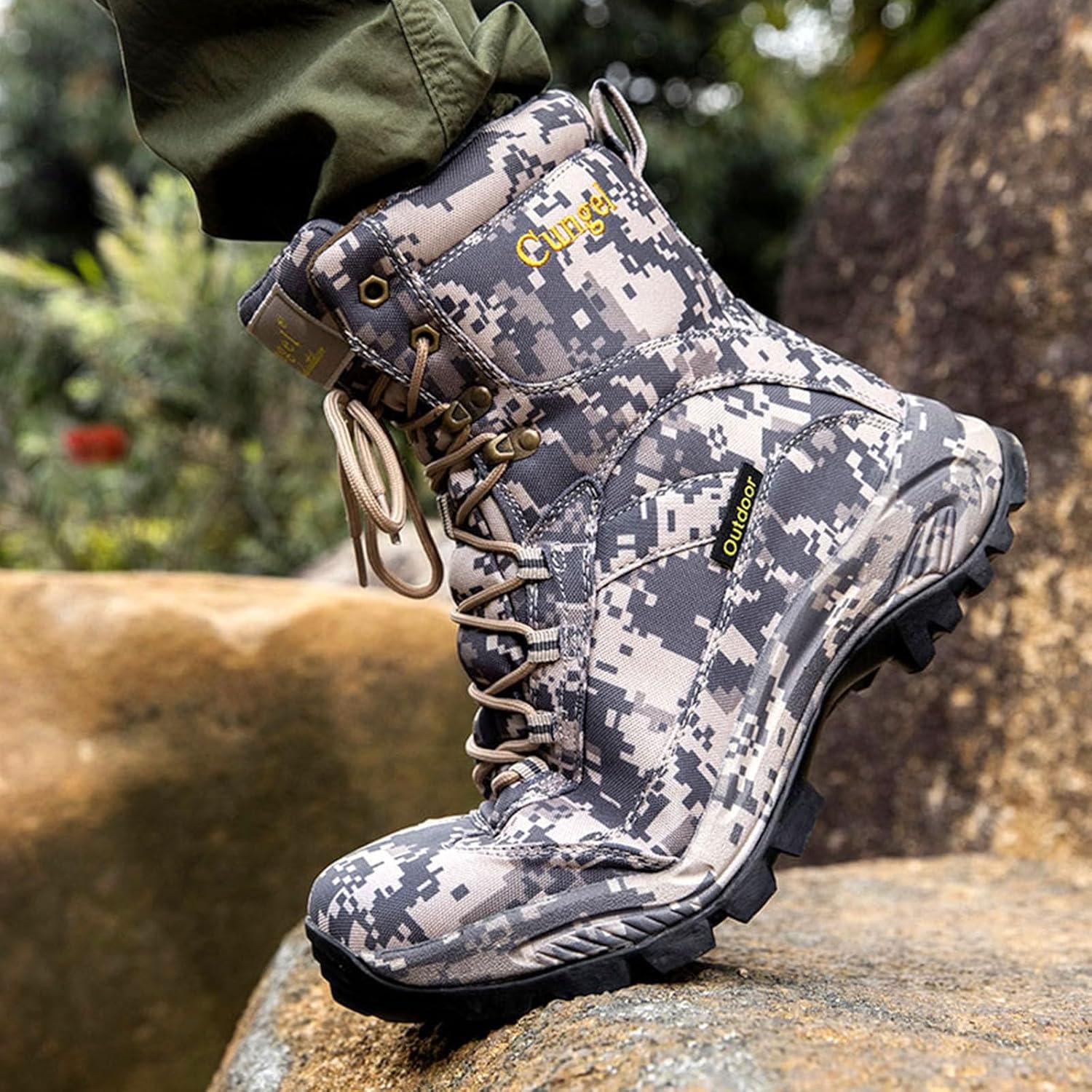Camo Hiking Boots for Men Waterproof Slip-Resistant Durable Breathable Hunting Boots for Men Perfect for Outdoor Activities Mens Hunting Shoes Heavy Duty Camouflage Boots