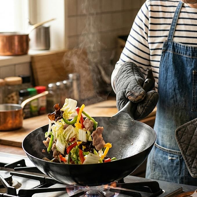 Wok de Hierro de 16 pulgadas TrueCraftware para Cocina Asiática miniatura 2