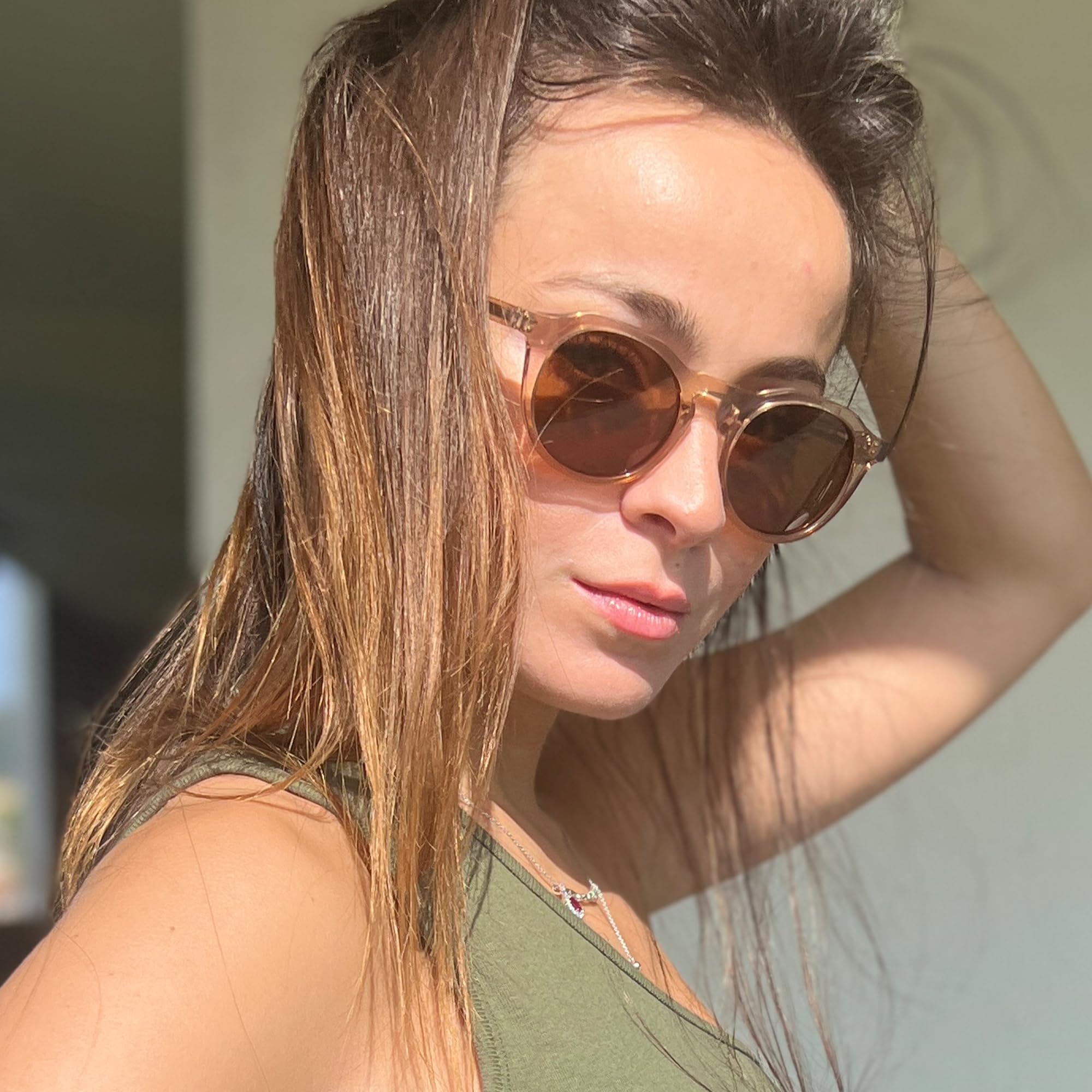 Occhiali da sole vintage rotondi polarizzati per uomo e donna con protezione UV400.
