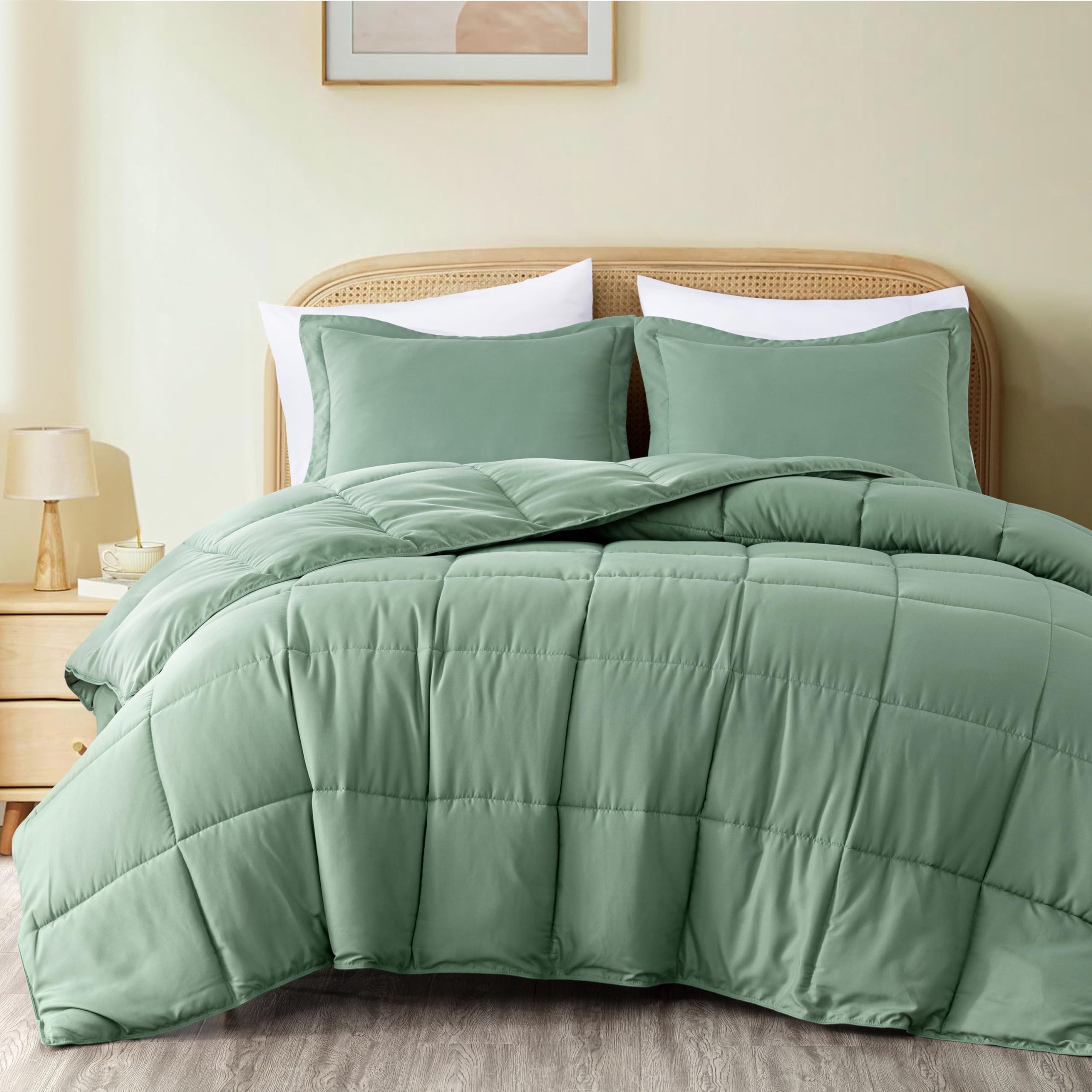 Chezmoi Collection3-Piece Sage Green Comforter Set Oversized Queen - 110GSM Peach Skin Microfiber Polyester - Lightweight All Season Down Alternative Comforter - Box Stitch Duvet Insert w/Corner Tabs