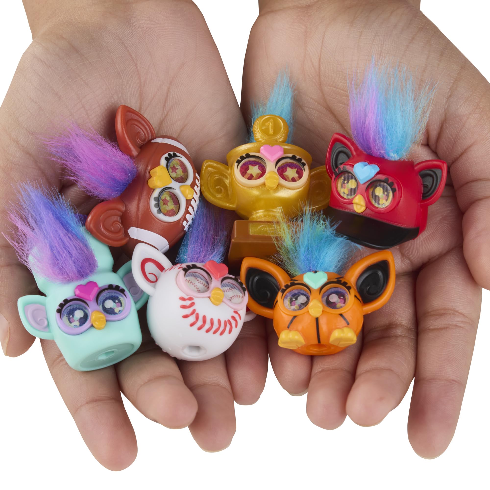 Sześciopak miniaturowych zabawkowych figurek Furby z motywami sportowymi, kolekcjonerskie figurki o wysokości 2,54 cm, wiek: od 5 lat