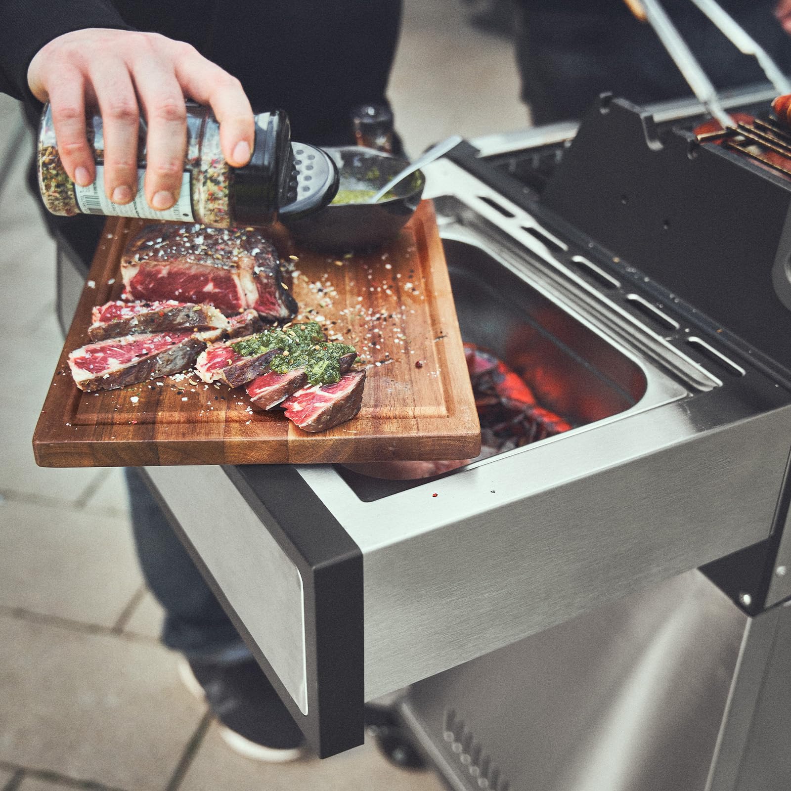 BURNHARD® Gasgrill 4-Brenner inkl. Heckbrenner, mit Gusseisen Grillrost | inkl. stabiler Abdeckhaube, Seitenkochfeld mit Infrarot Keramikbrenner, Big EARL