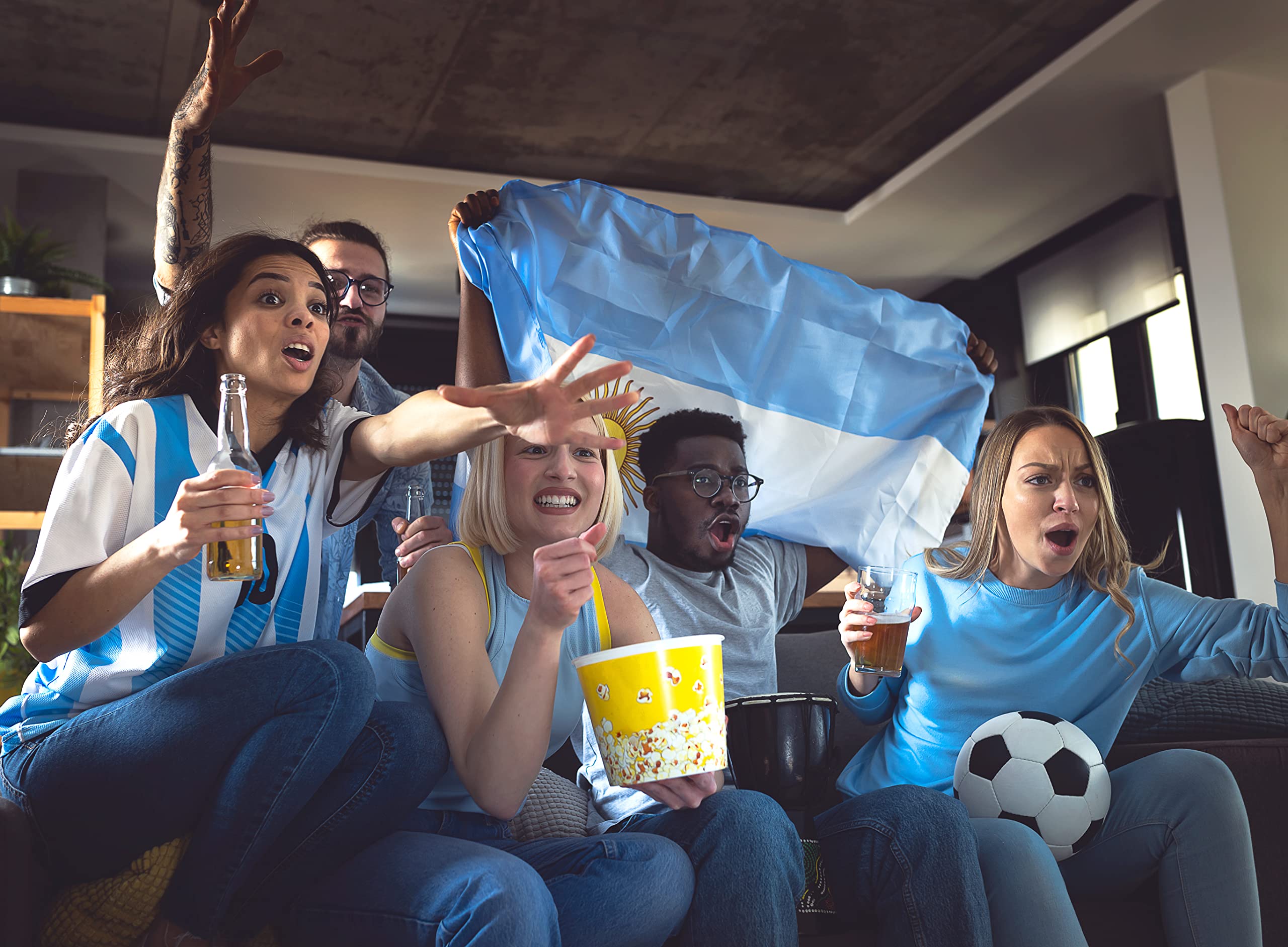 KliKil Argentina Flag, Flag 150 x 90 cm Polyester, UV and Water Resistant, Easy Installation with 2 Metal Eyelets - Image 2