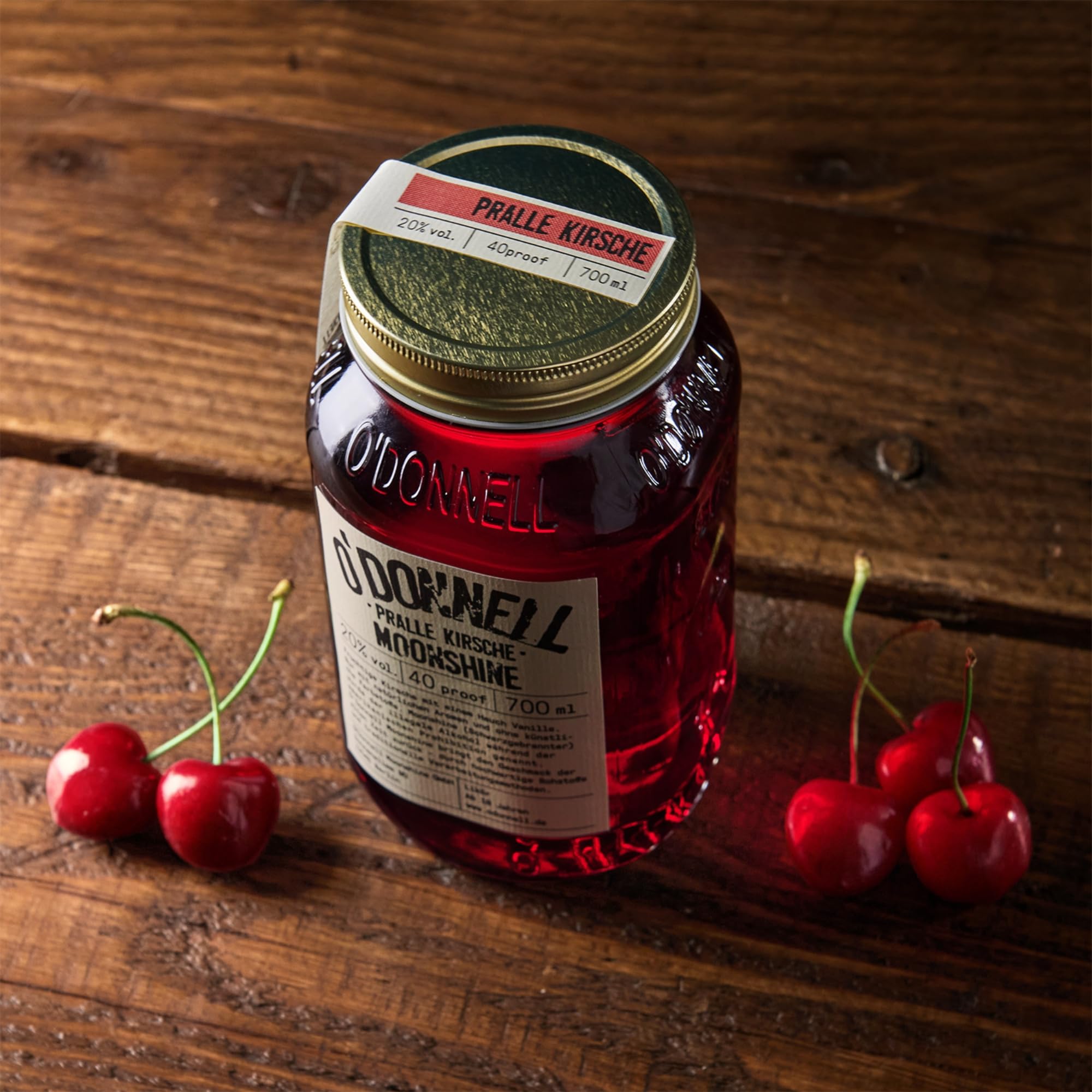O’Donnell Moonshine Pralle Kirsche Likör (700ml) + Ausgießer – Premium Kirschlikör mit fruchtiger Kirsche & Vanille – Ideal pur oder für Cocktails – 20% Alkohol im Original Mason Jar – Made in Berlin