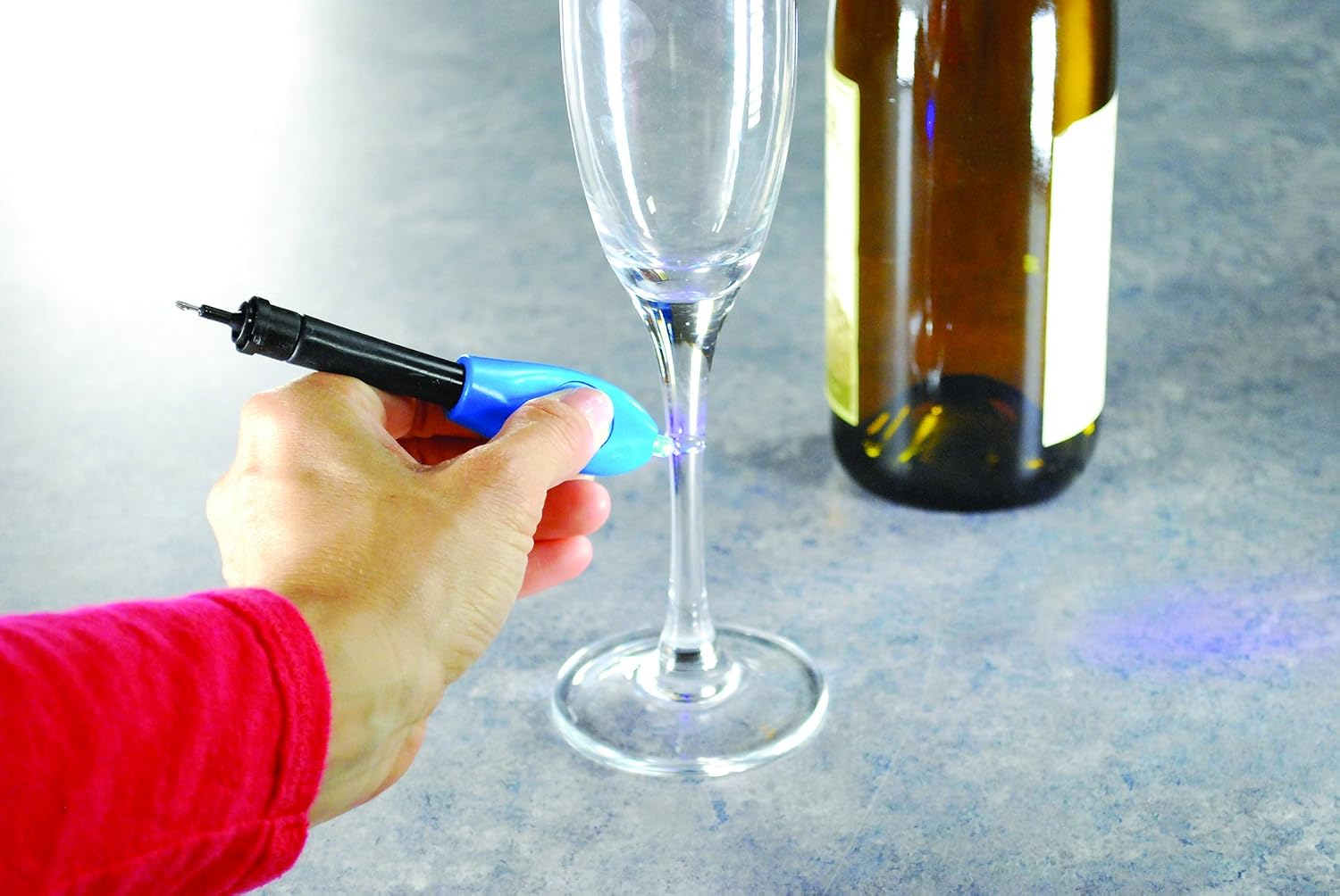 Lazer Bond - Liquid Resin That Seals in Only 3 Seconds