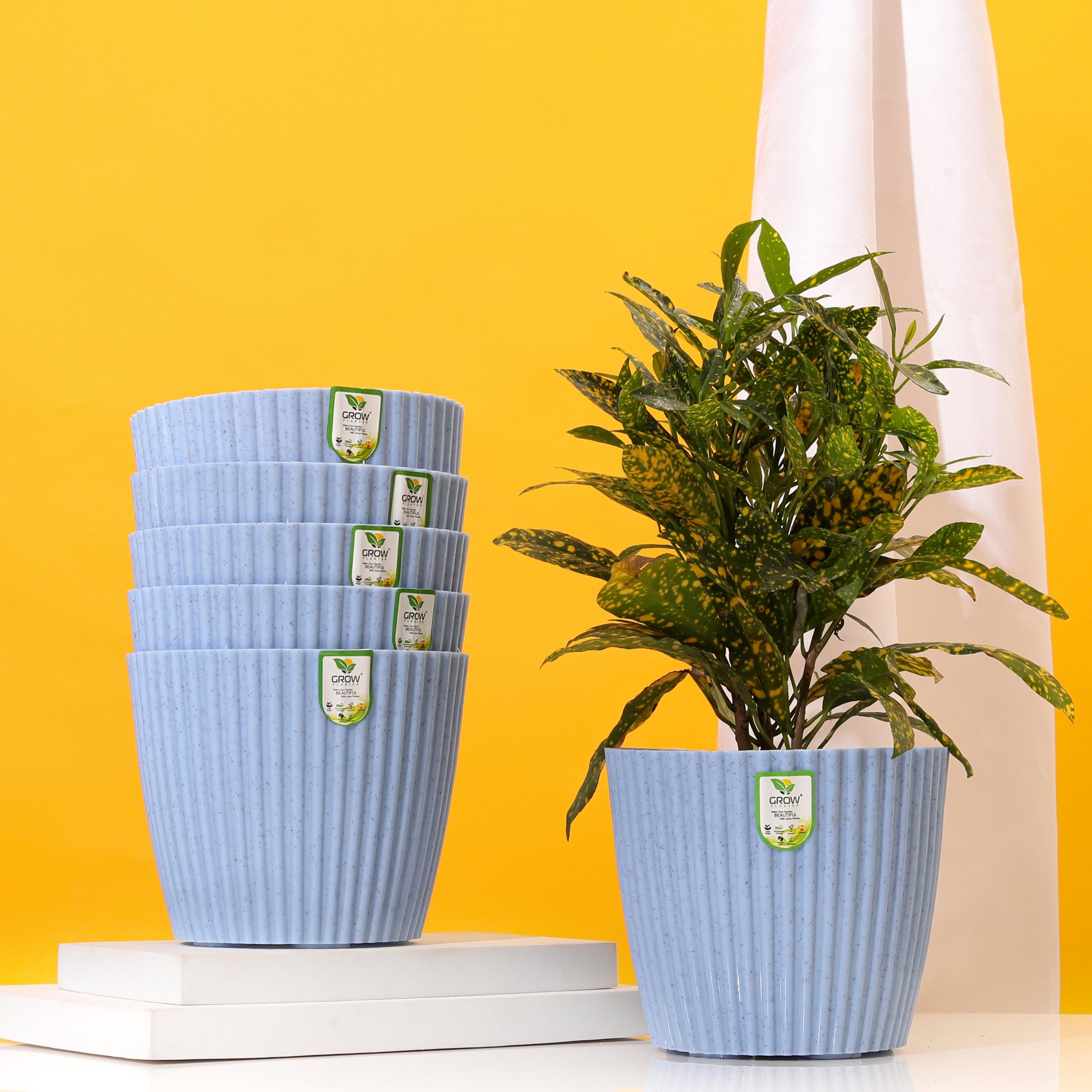 7" Plastic Mega Flower Pots - Pack of 4 -8 7" Plastic Mega Flower Pots - Pack of 4 -8