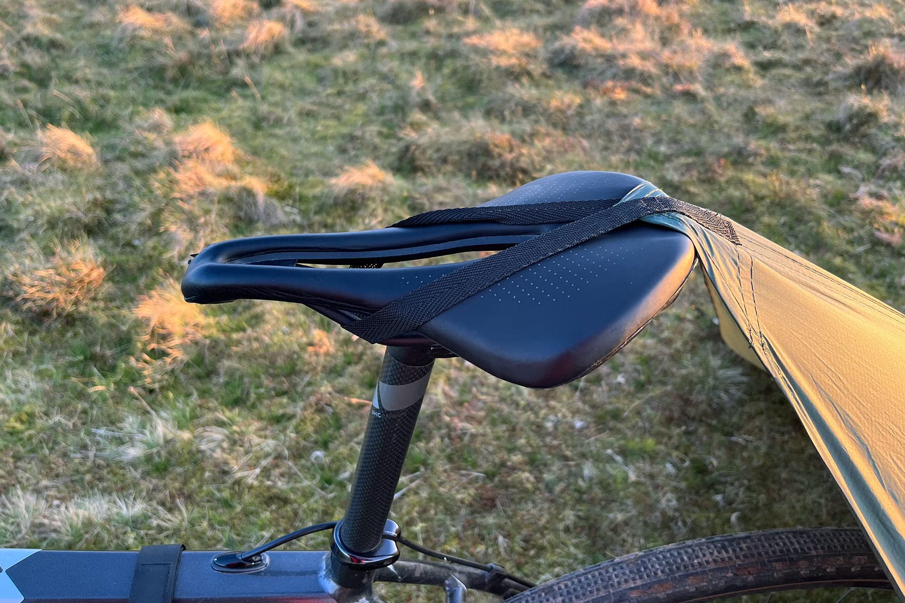 DD Hammocks - DD SuperLight Bikepacker plandeka – ultralekka 1-osobowa kompaktowa osłona survivalowa do pakowania roweru i przygody solo
