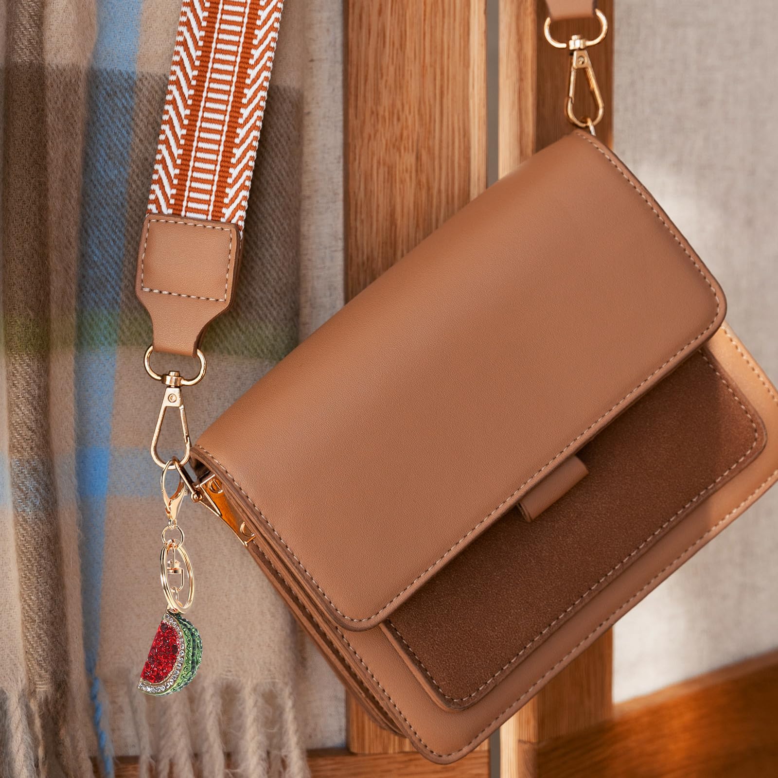HEMOTON Glänzender Wassermelonen Schlüsselanhänger aus Zinklegierung mit vielseitigem Design, niedlicher Autoschlüssel Taschenanhänger für Geldbeutel und Rucksack