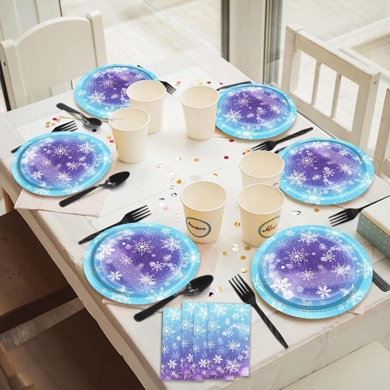 OXYLIPO 24pcs 9 Inch Snowflake Paper Plates - Winter Snowflake Party Supplies, Disposable Plates for Christmas, Holiday Dinner, Xmas Wedding, Birthday, Baby Shower, Family Gathering, Office Party - Image 5