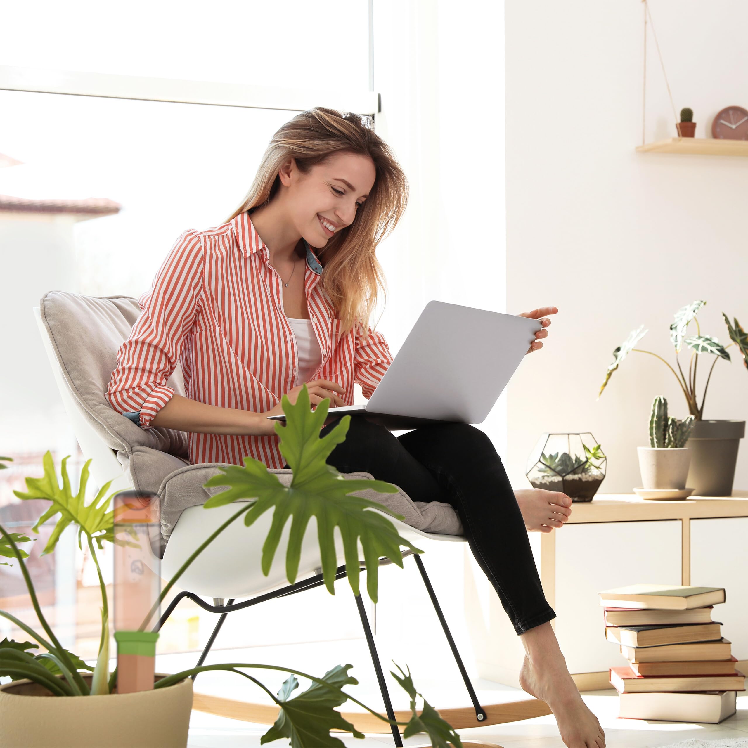 Relaxdays Cône d’arrosage, Argile, Set de 4, Bouteilles en Pet d’1,5 l, jardinières et Plantes en Pot, Terre Cuite